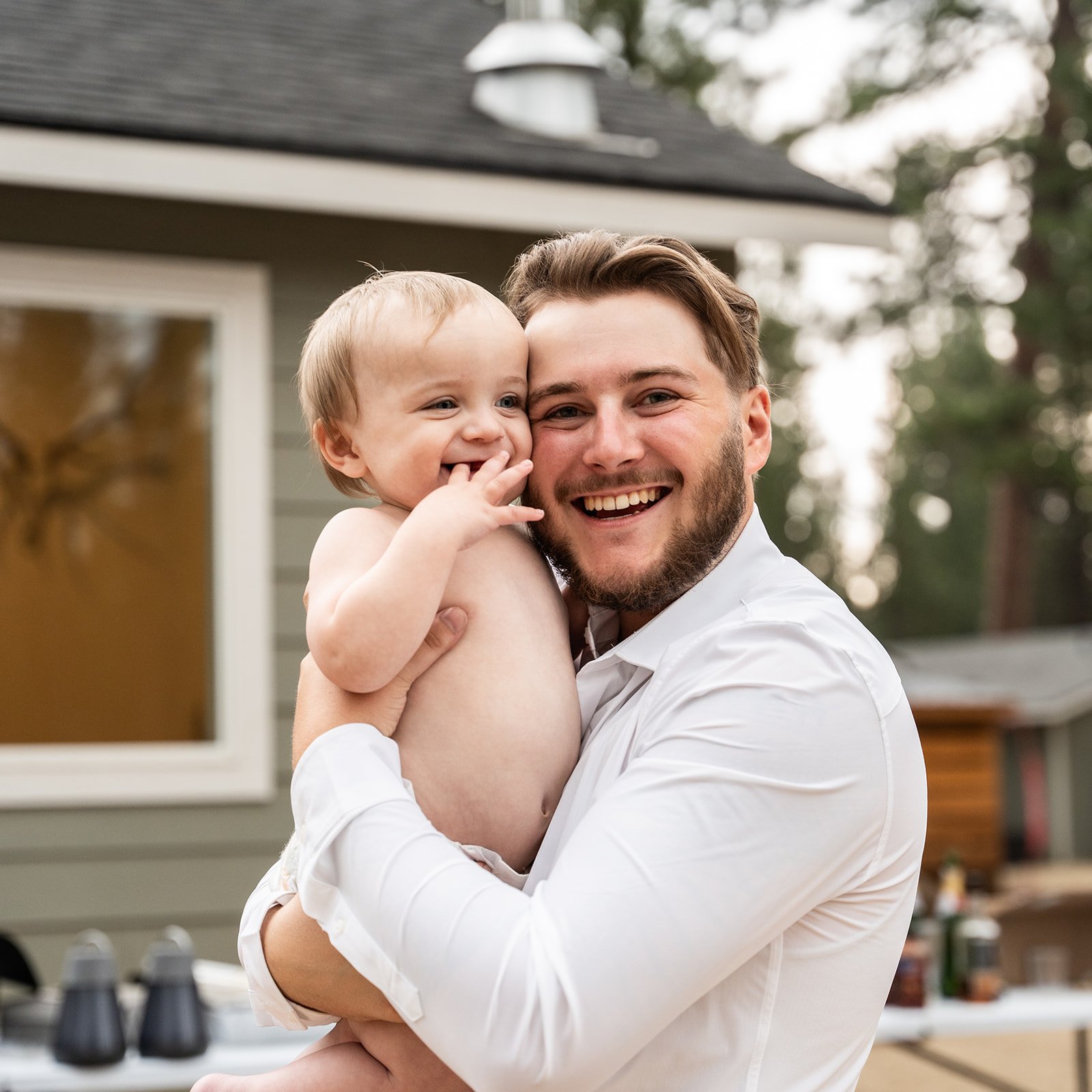 Hannah & Dylan Sneak Peek-52_websize.jpg