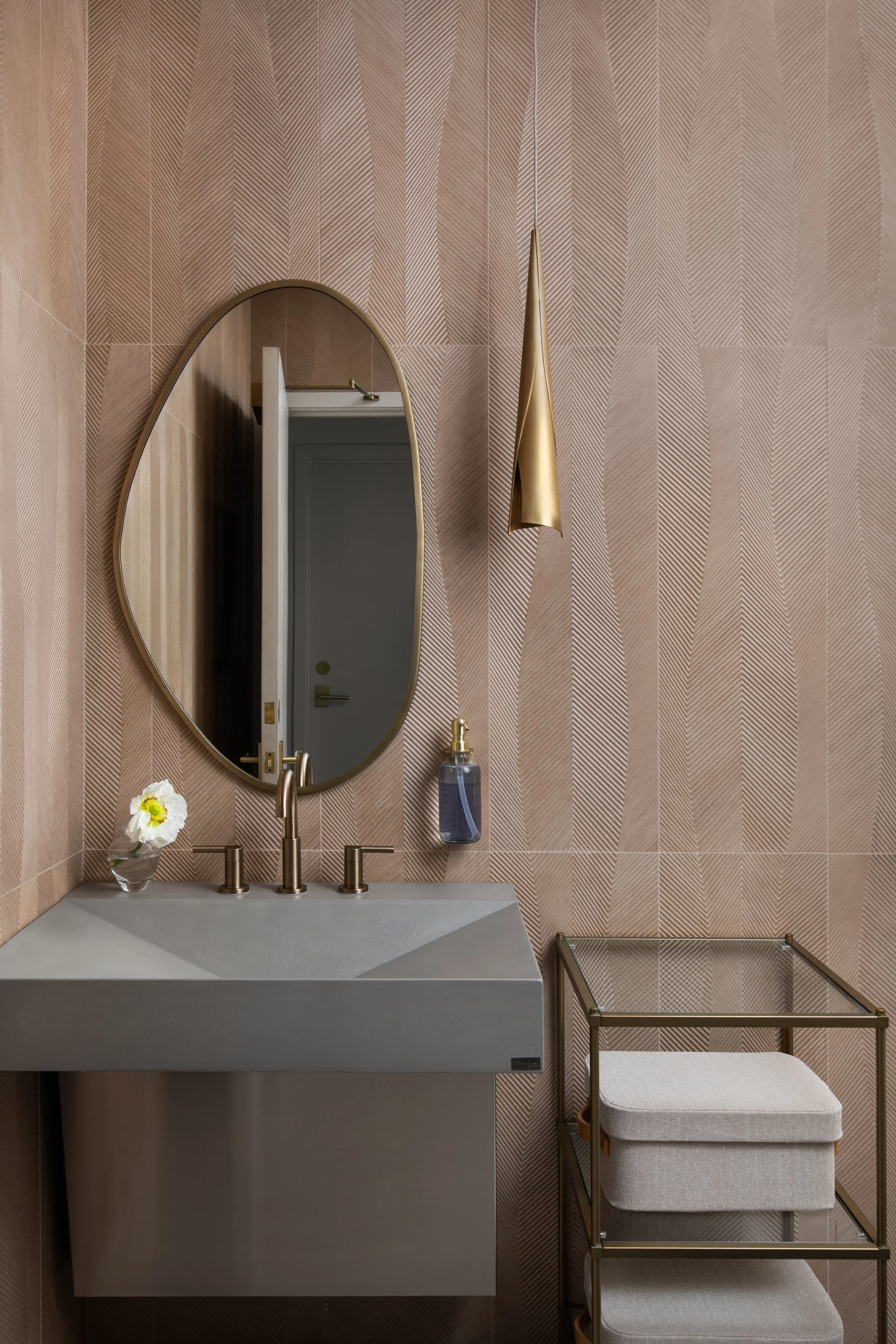 360-Plastic-Surgery-restroom.jpg