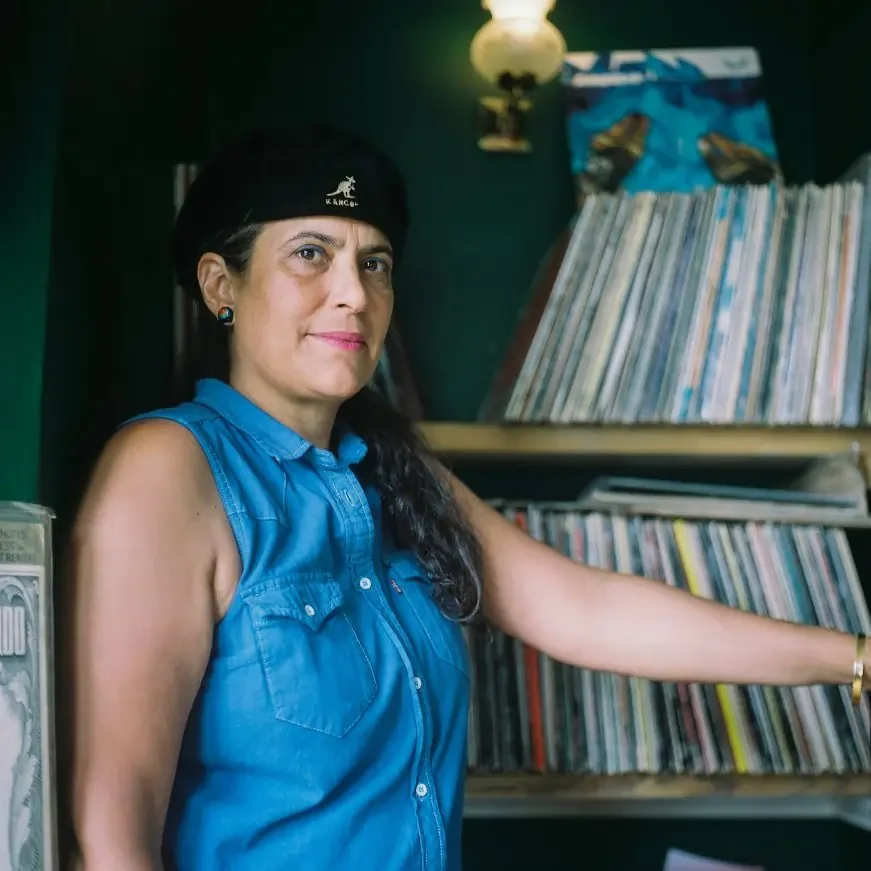 Anushka Holding-Savič – When the Dust Settles

Anushka photographed Bristol hip-hop pioneers in intimate domestic settings, reflecting on legacy and the city’s musical history.