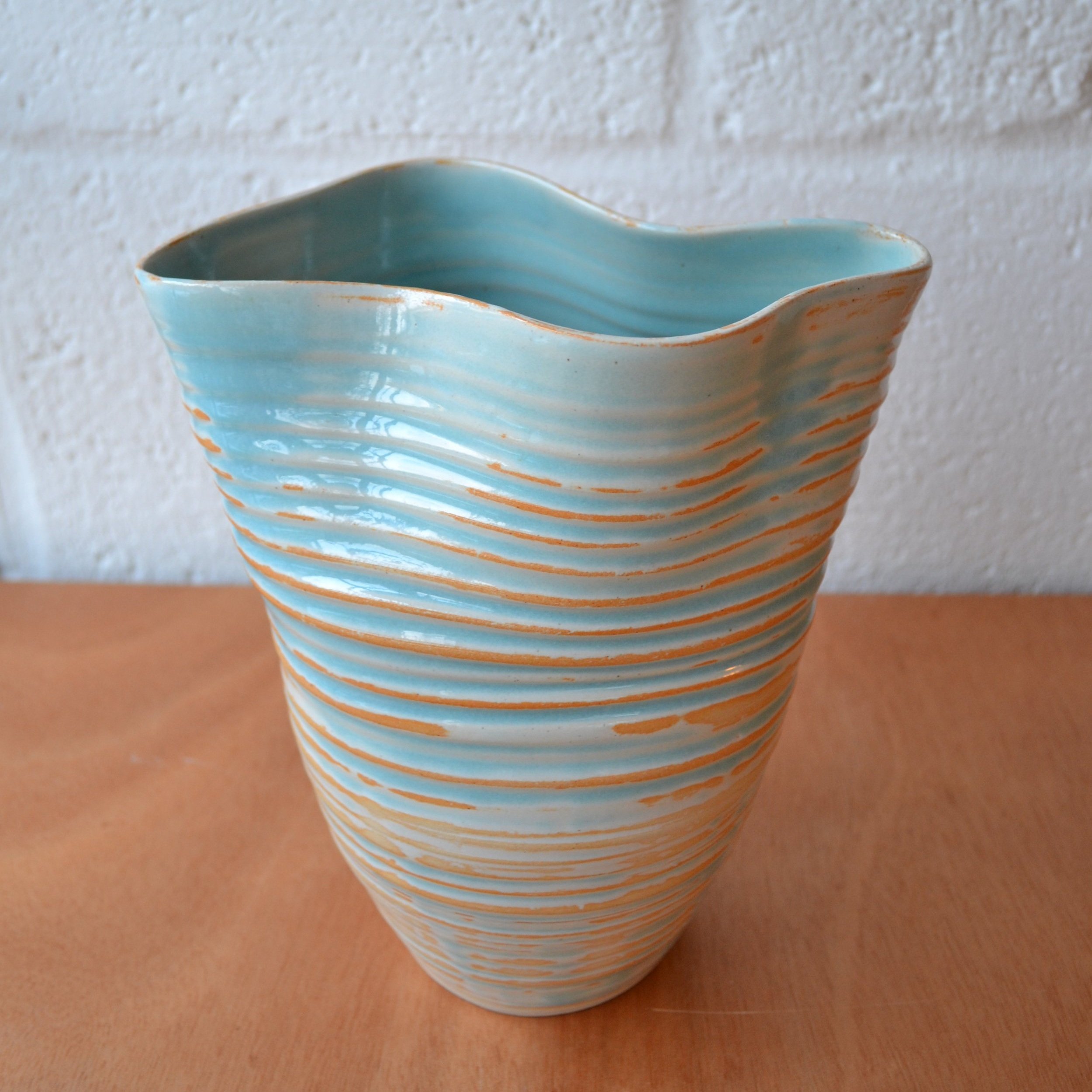Wibbly Vase #03