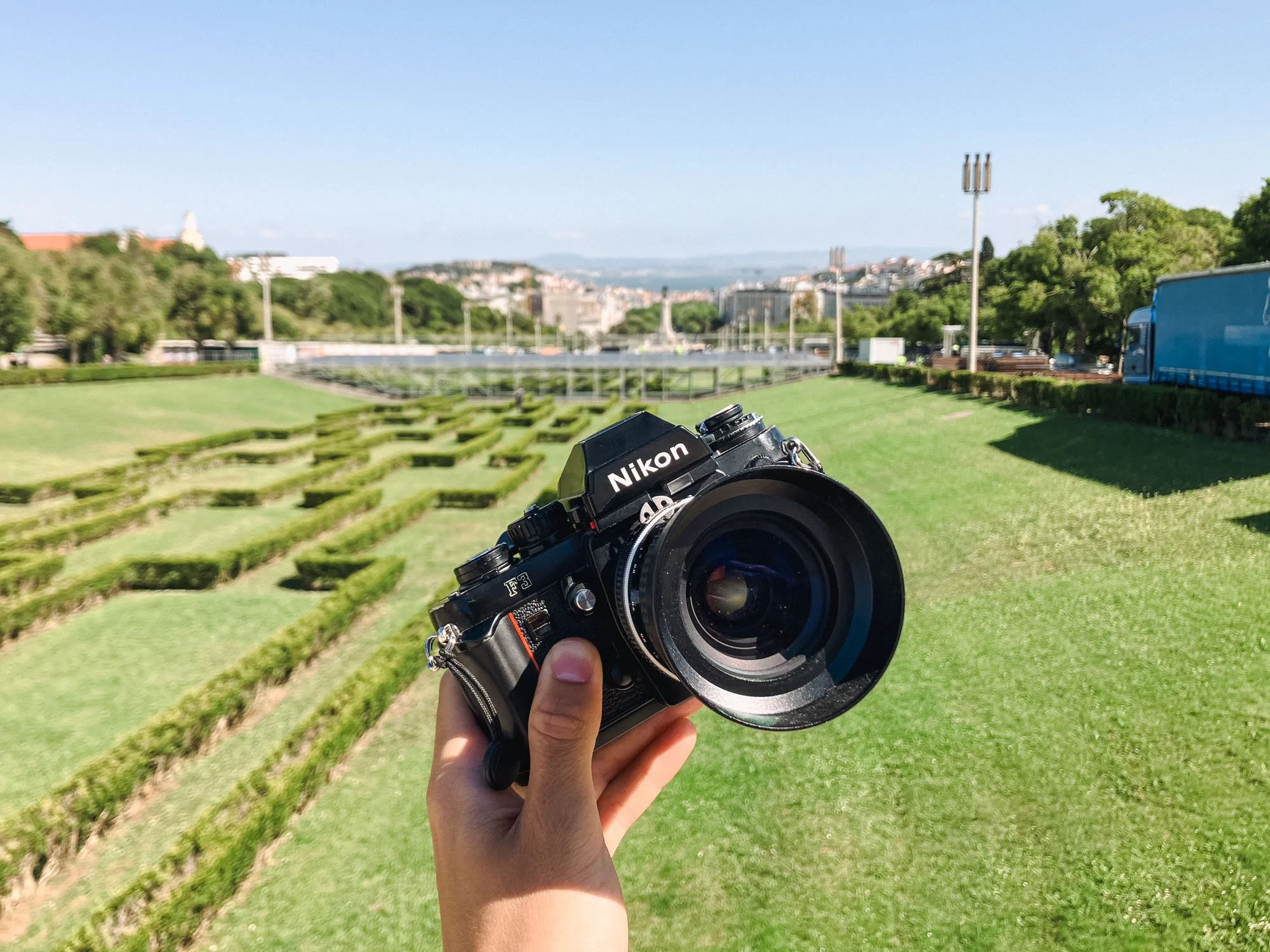 A love story with a red flag - Nikon F3 review
