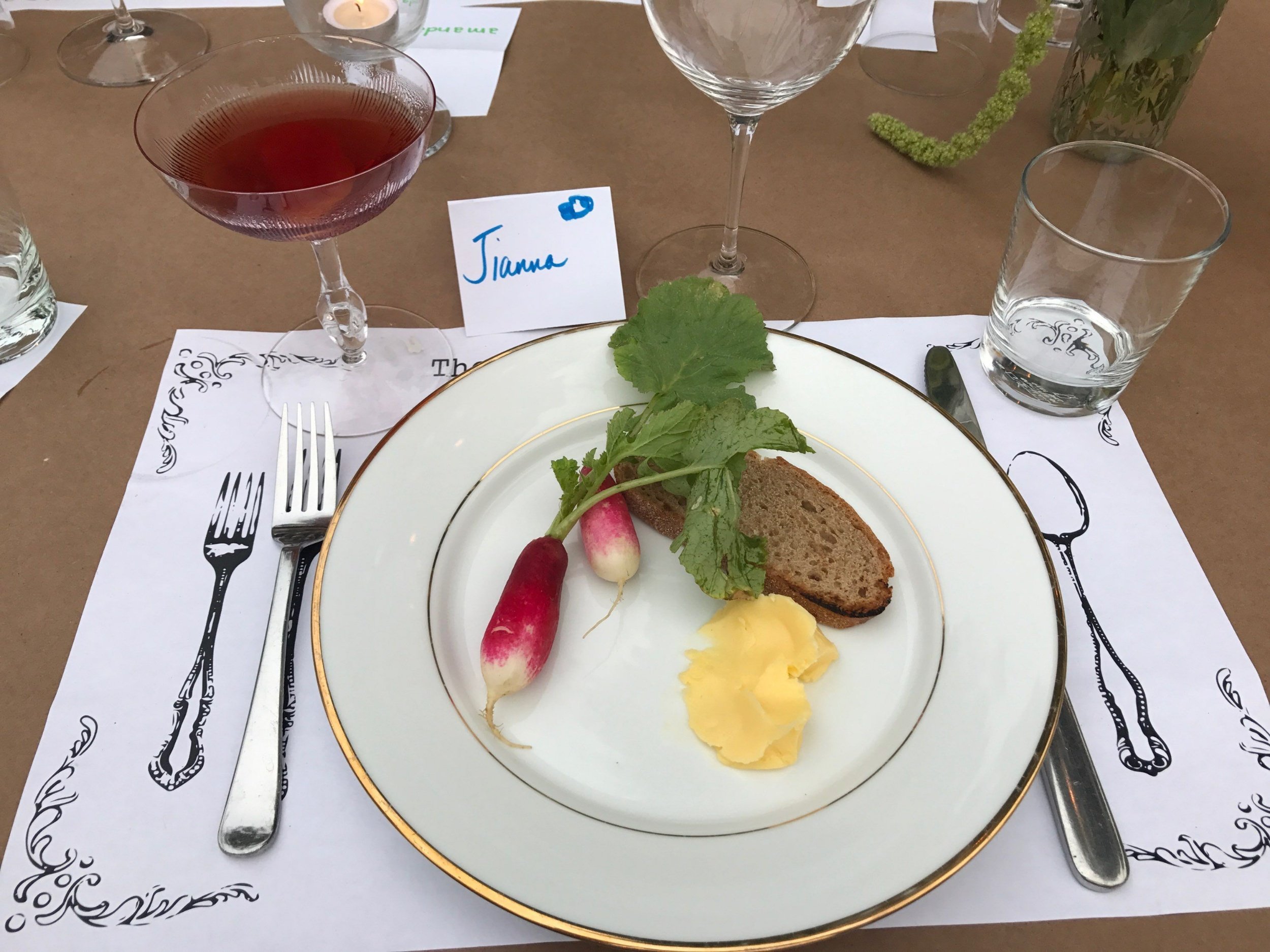 radishes and butter - best French cuisine starter! 