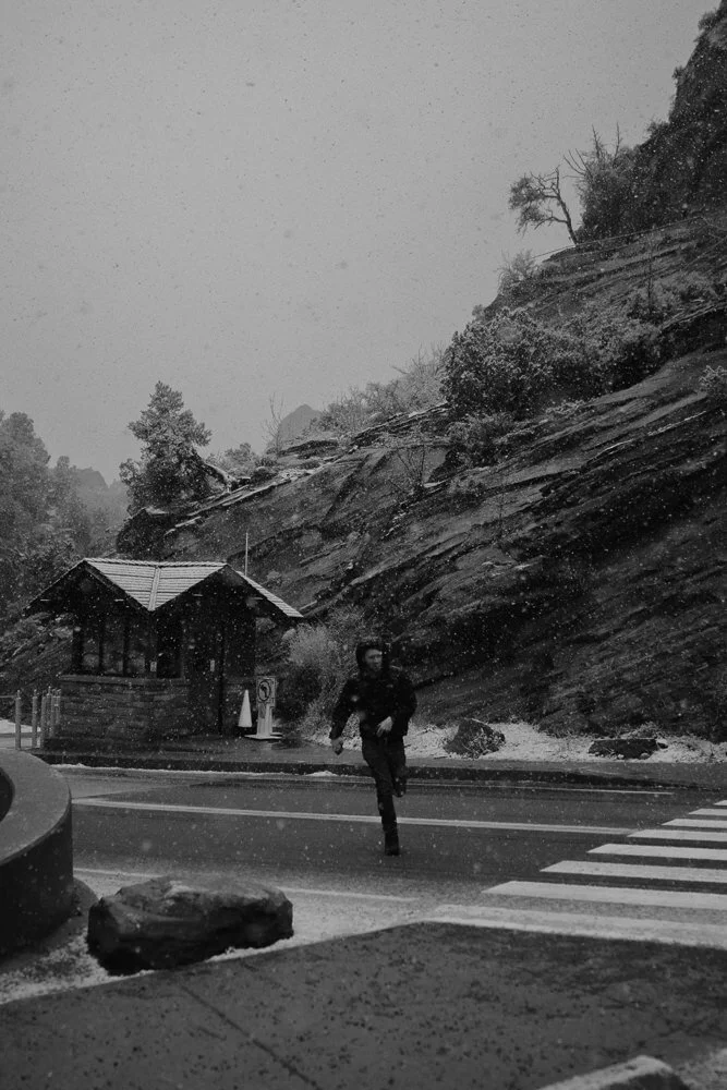 Black and white image