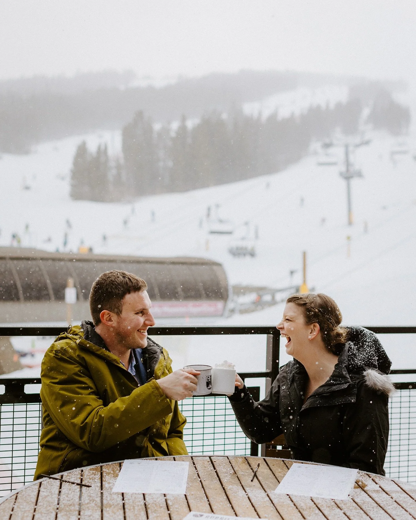 Dreaming of a winter wonderland elopement like this one? ❄️

✨ Imagine saying &ldquo;I do&rdquo; amidst snow-covered peaks, with your pup by your side and the whole world feeling like it&rsquo;s just yours. Here&rsquo;s why winter is the perfect time