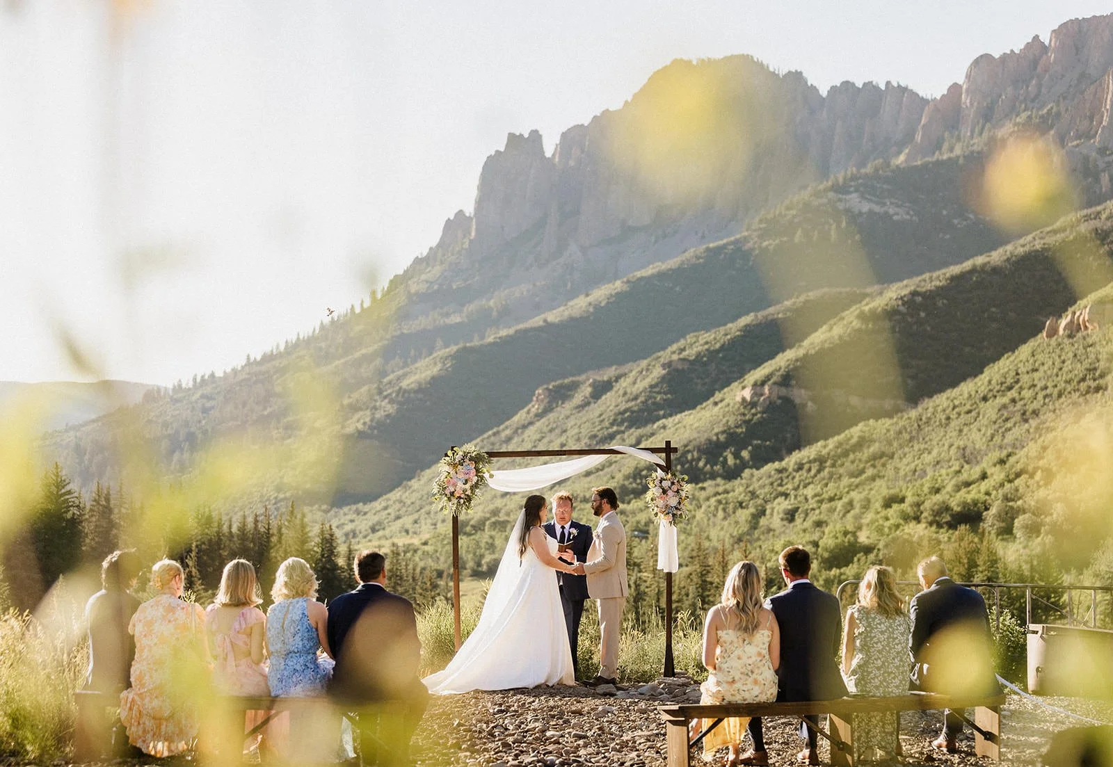 How to elope in Crested Butte with family: real timeline examples