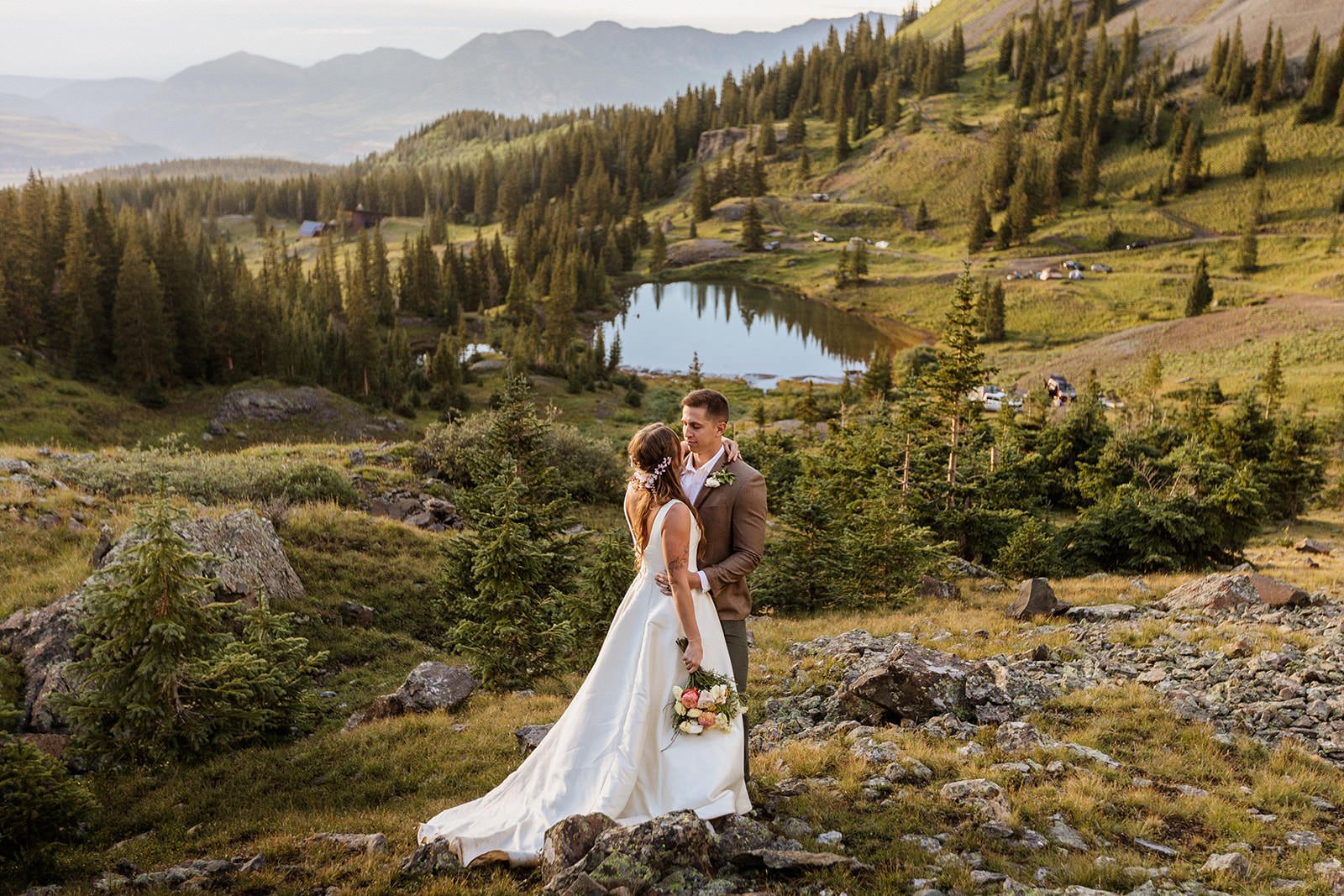 Jeep elopement in the San Juan Mountains near Telluride, Colorado