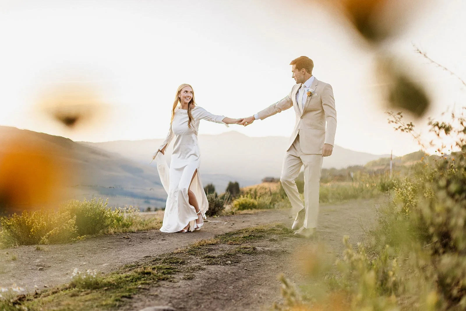Intimate-Wedding-With-Family-In-Crested-Butte-00038.jpg