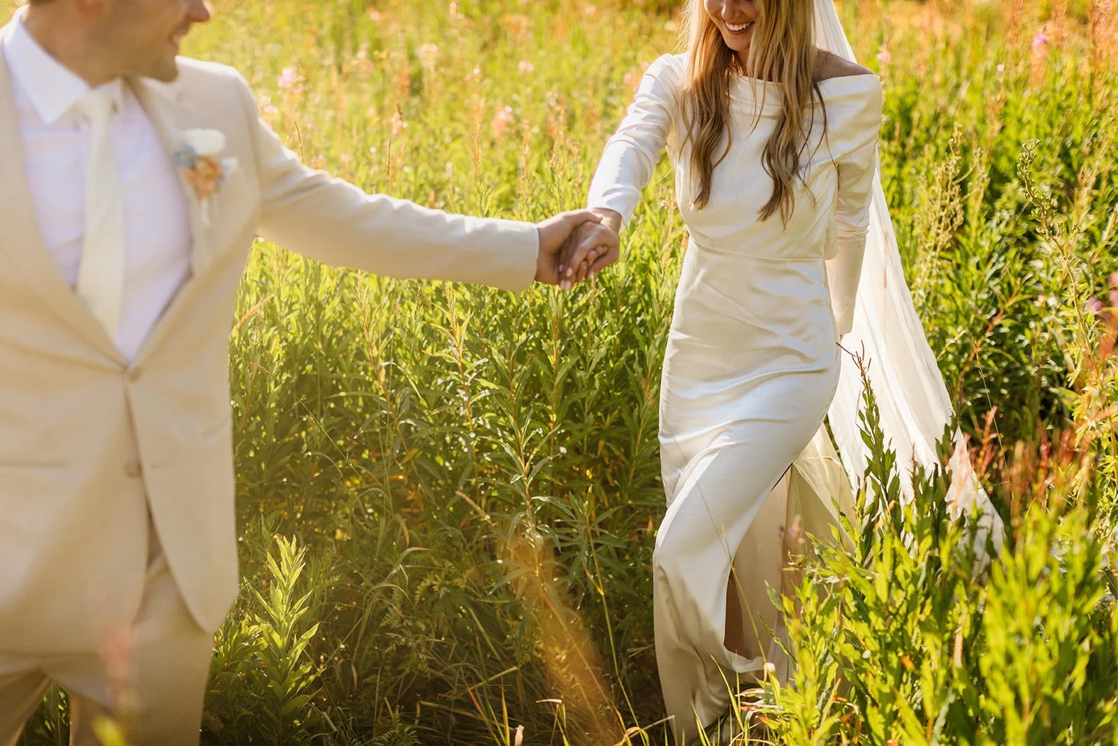 Intimate-Wedding-With-Family-In-Crested-Butte-00082.jpg