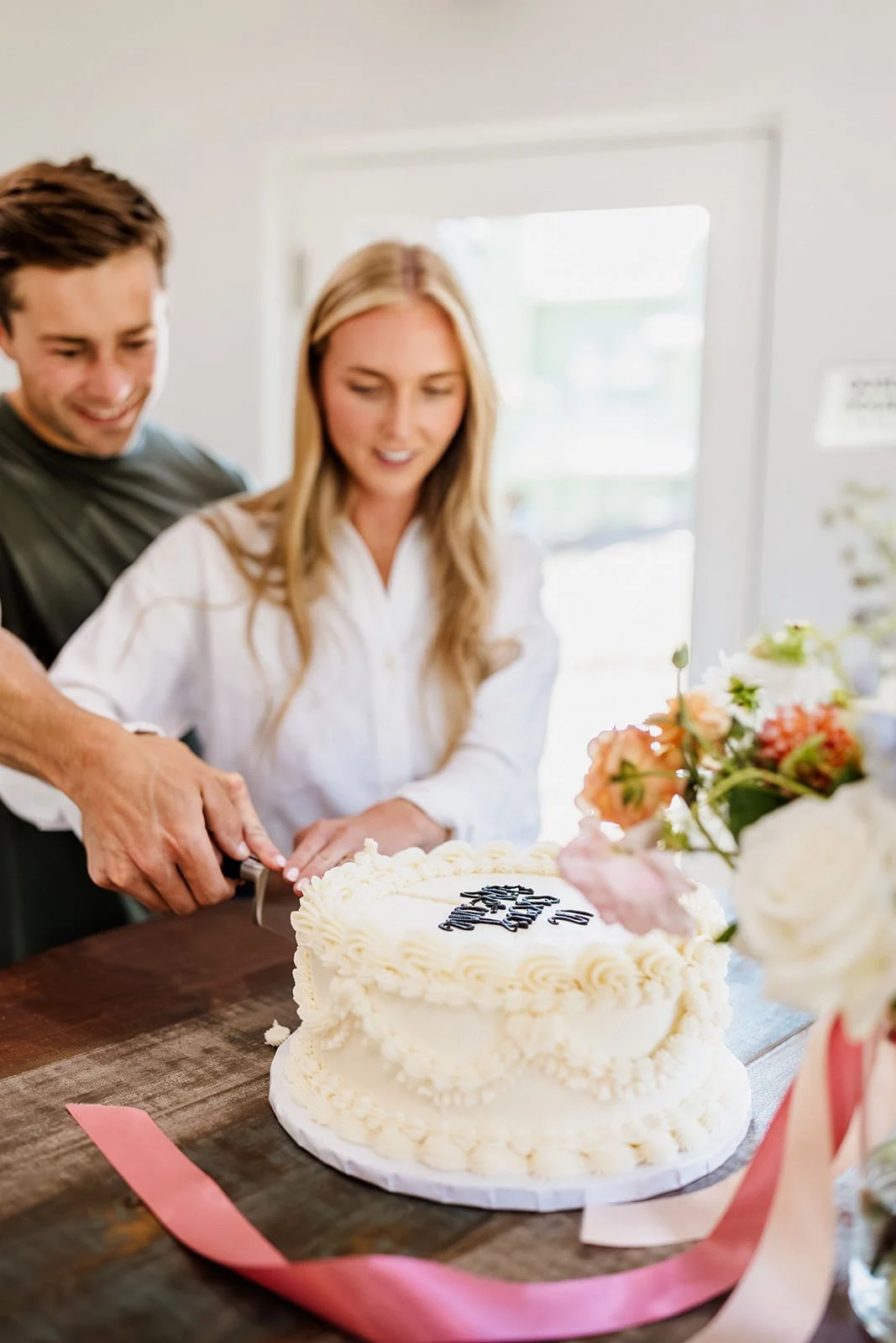 Intimate-Wedding-With-Family-In-Crested-Butte-00133.jpg