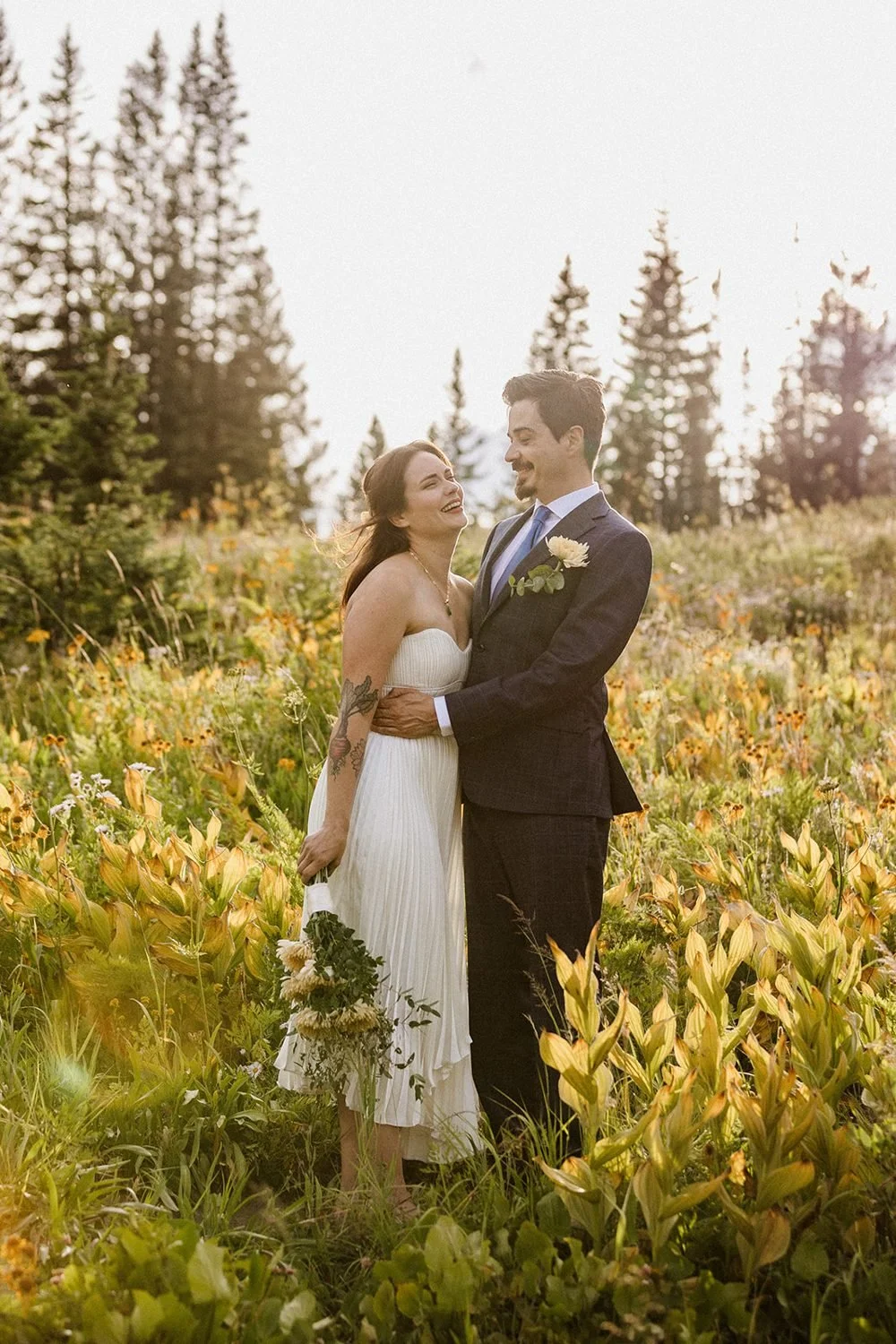lake-irwin-elopement-crested-butte-27-wildflower-meadow.jpg