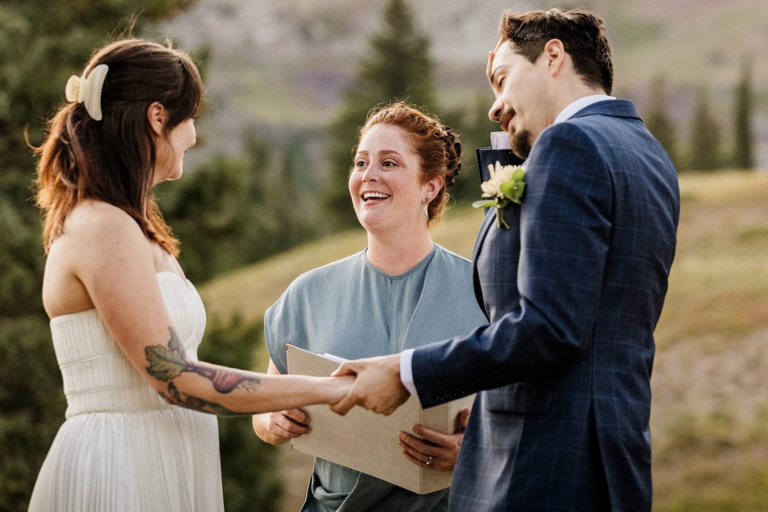 lake-irwin-elopement-crested-butte-41-ceremony-laughter.jpg