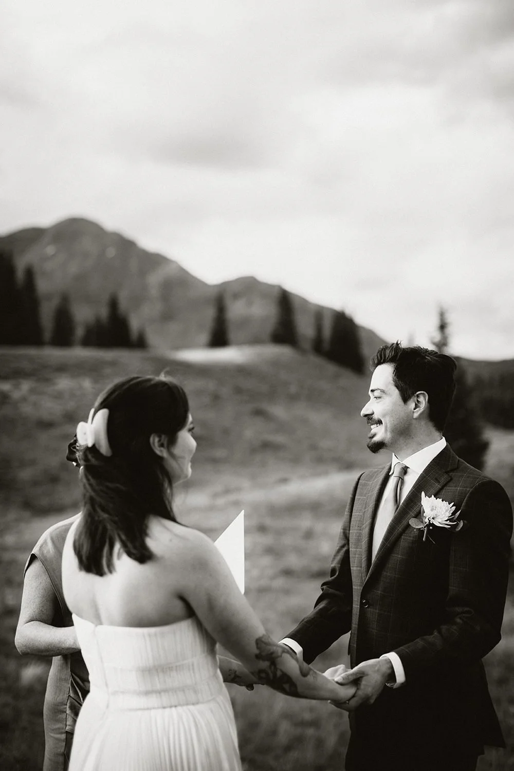 lake-irwin-elopement-crested-butte-43-ceremony-bw.jpg