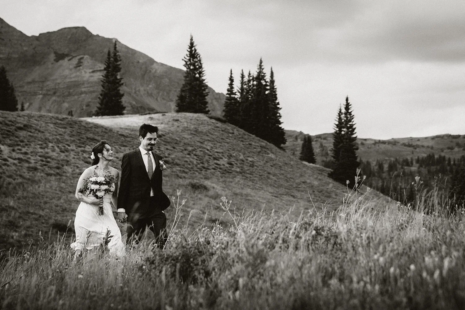 lake-irwin-elopement-crested-butte-67-hillside-bw.jpg
