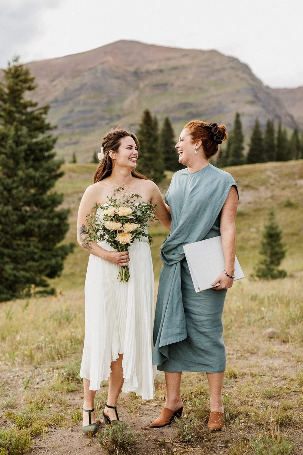 lake-irwin-elopement-crested-butte-71-bride-and-friend.jpg