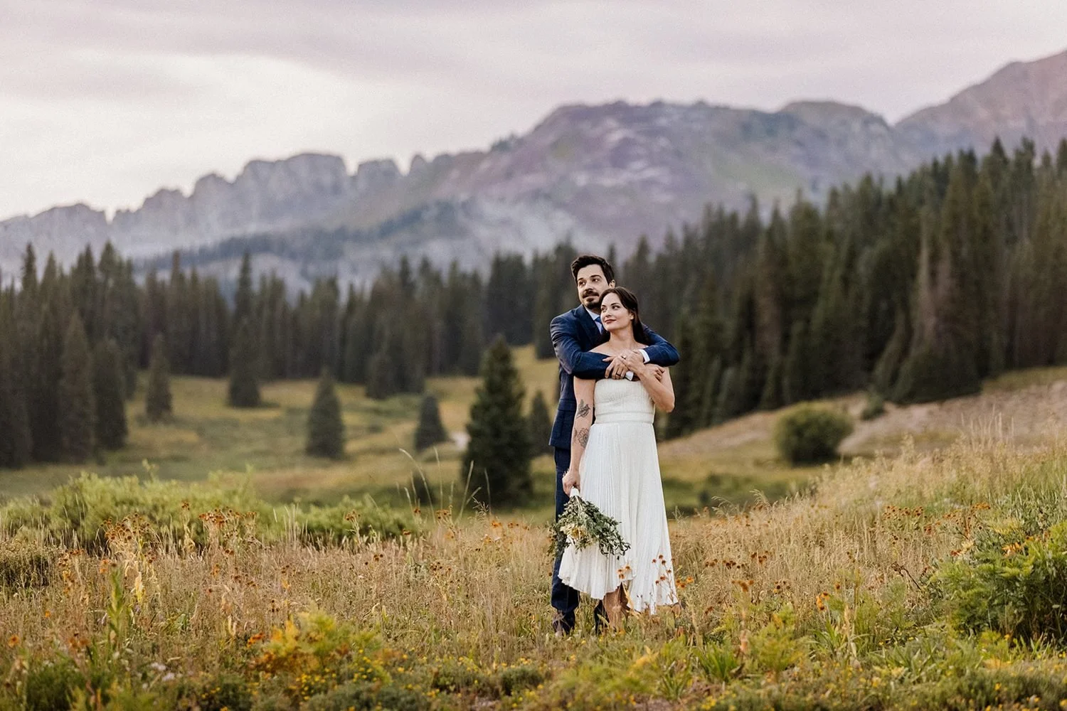 lake-irwin-elopement-crested-butte-91-meadow-hug-peaks.jpg