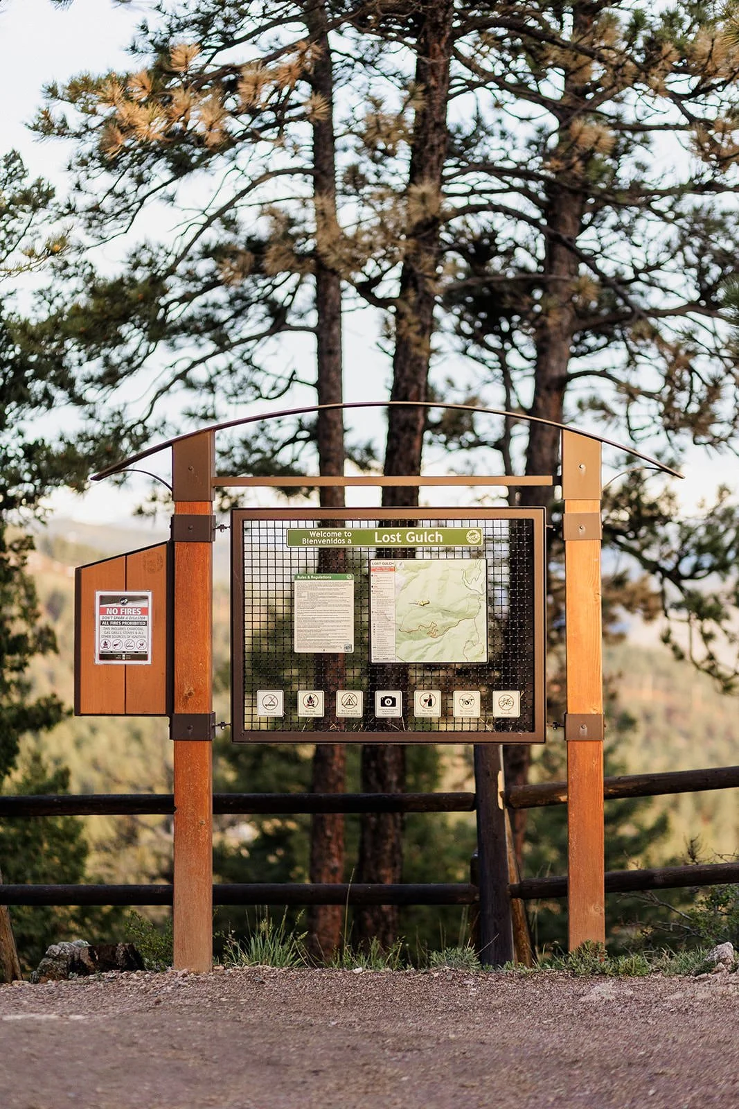Trailhead sign at Lost Gulch Overlook on Flagstaff Mountain in Boulder, Colorado