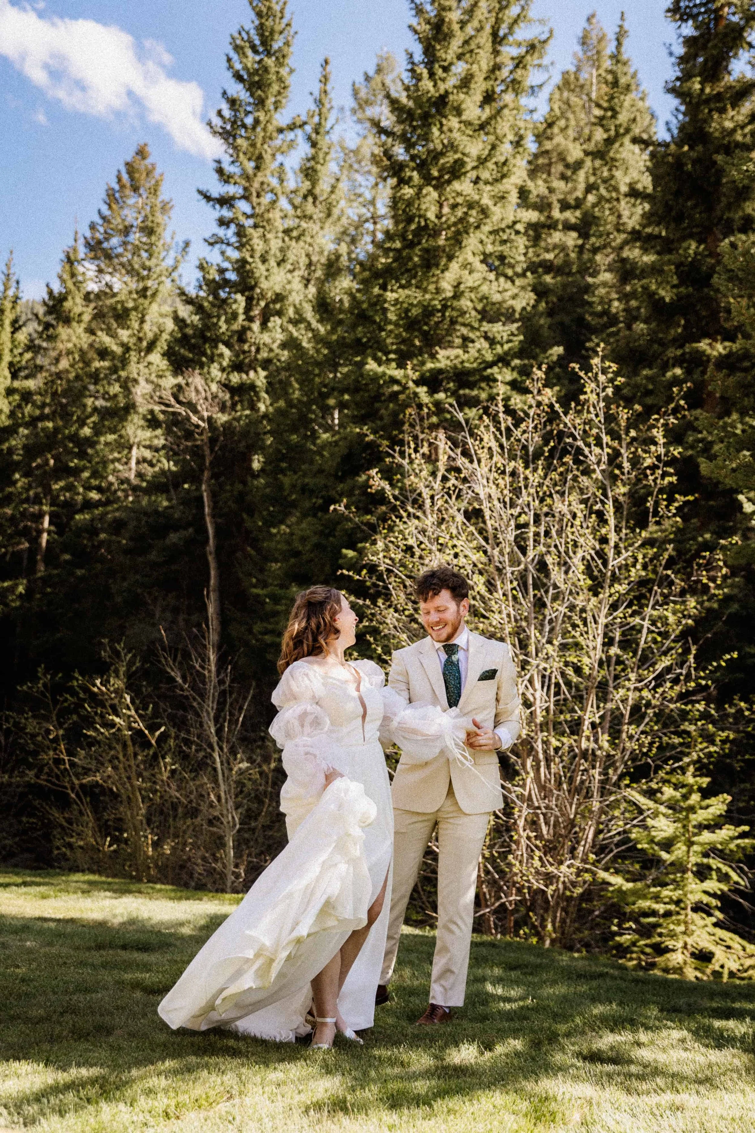 Do you need vendors for your elopement: How to Elope in Colorado Guide
