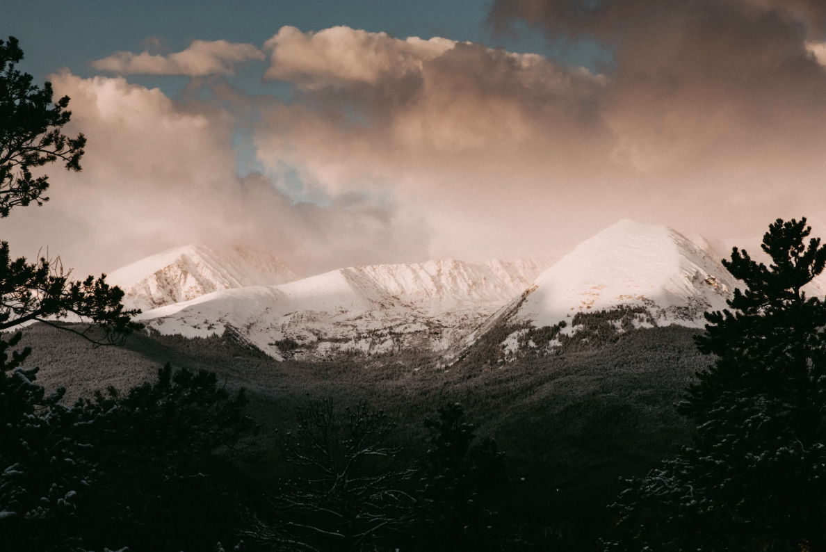 Colorado elopement photographer portfolio image from a Breckenridge mountain wedding