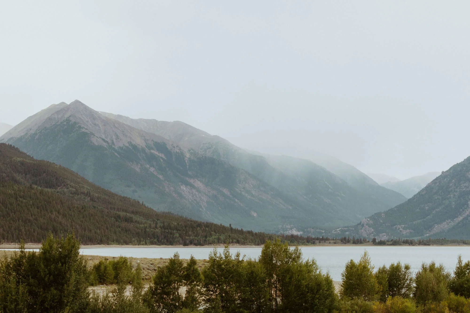 Twin Lakes near Leadville, Colorado with Mount Elbert backdrop — a top Colorado elopement location