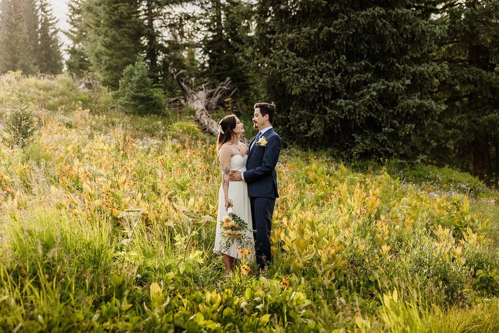 How to pick an elopement location: How to Elope in Colorado Guide