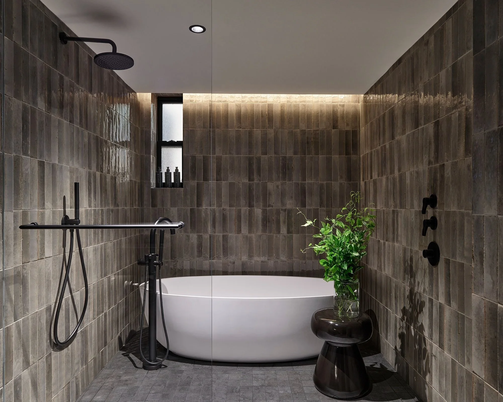 Hotel AKA Nomad Bathroom