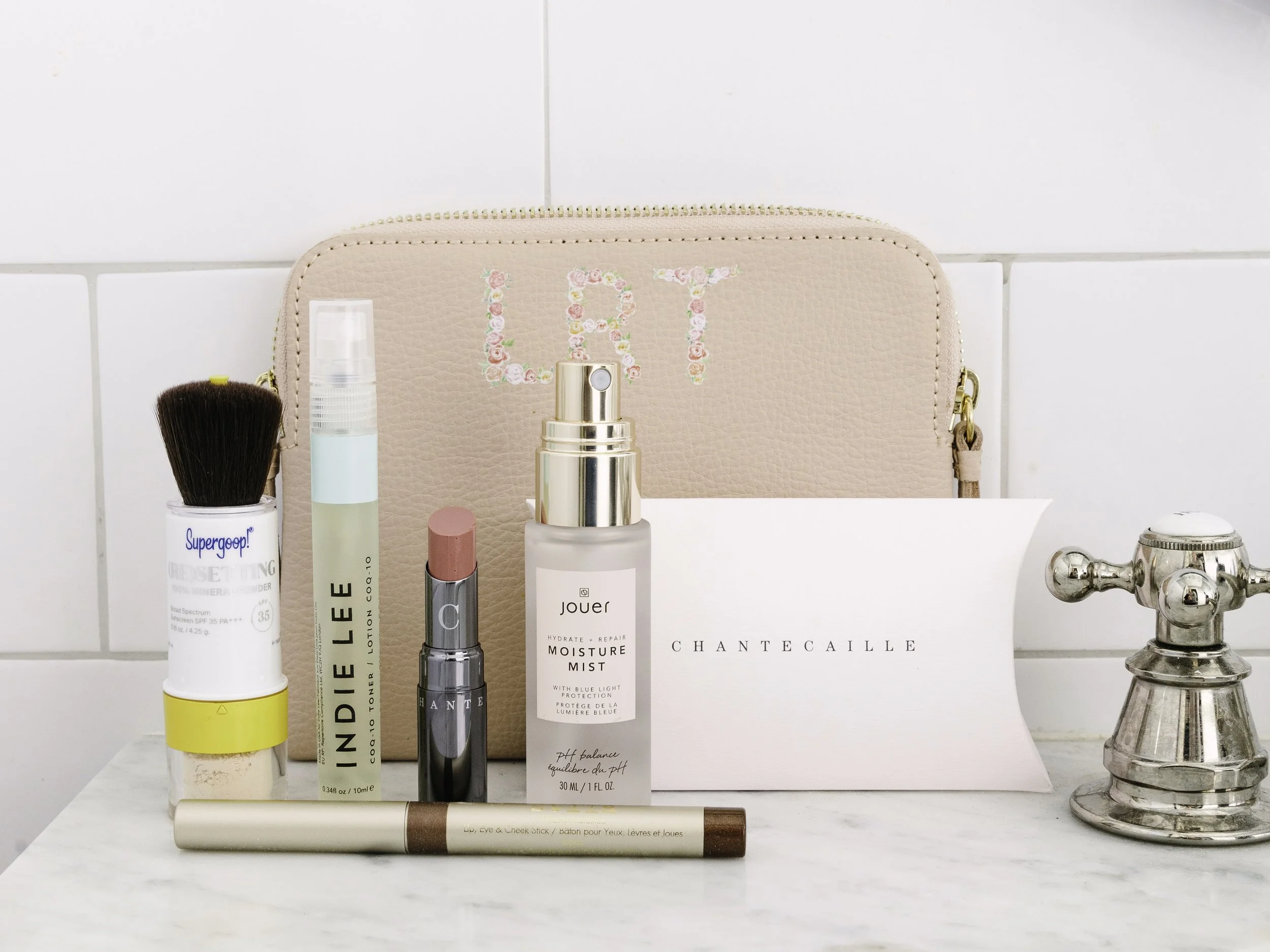 SwanBeautyBox034.jpg