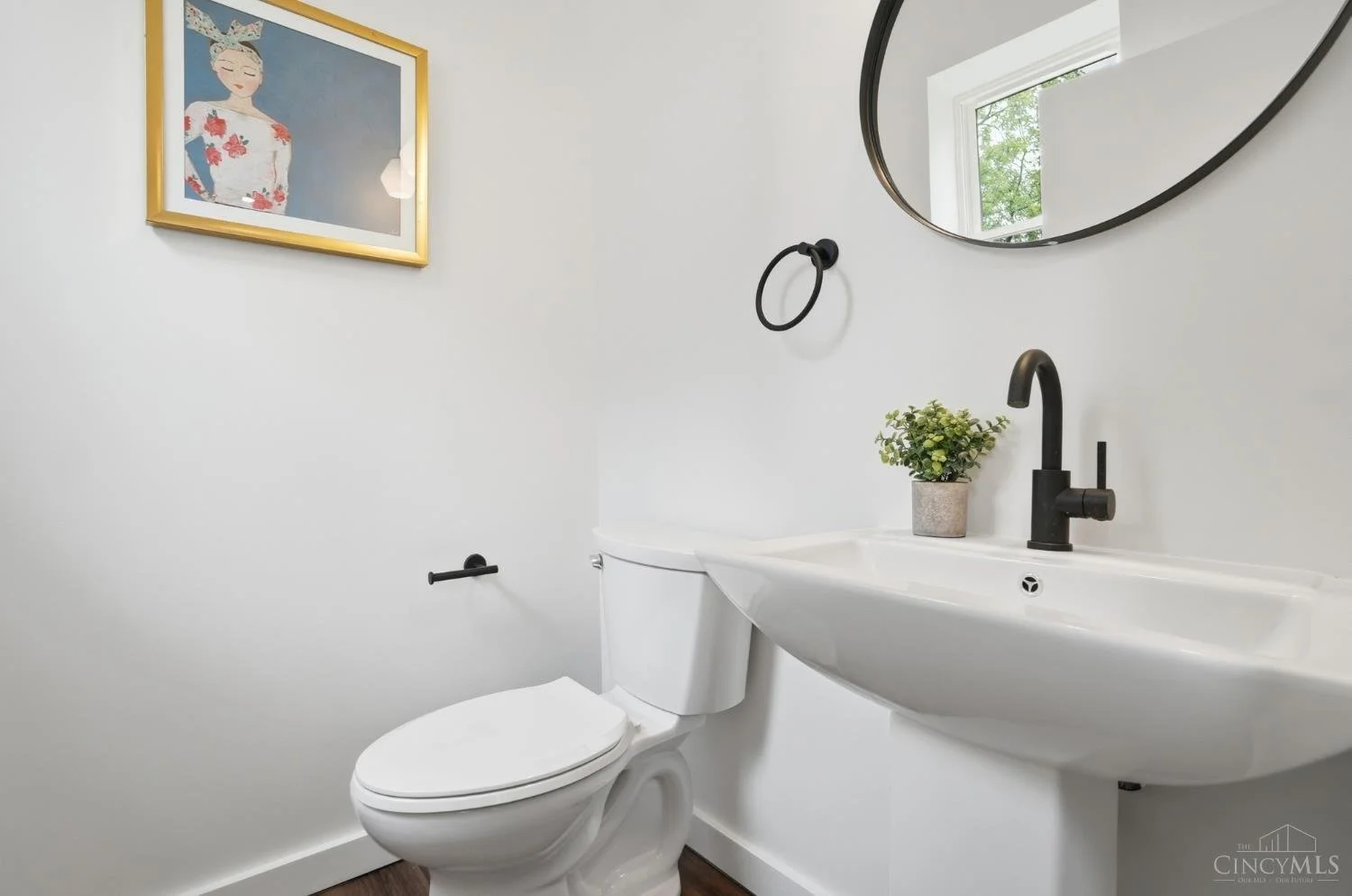 Bathroom1.jpg