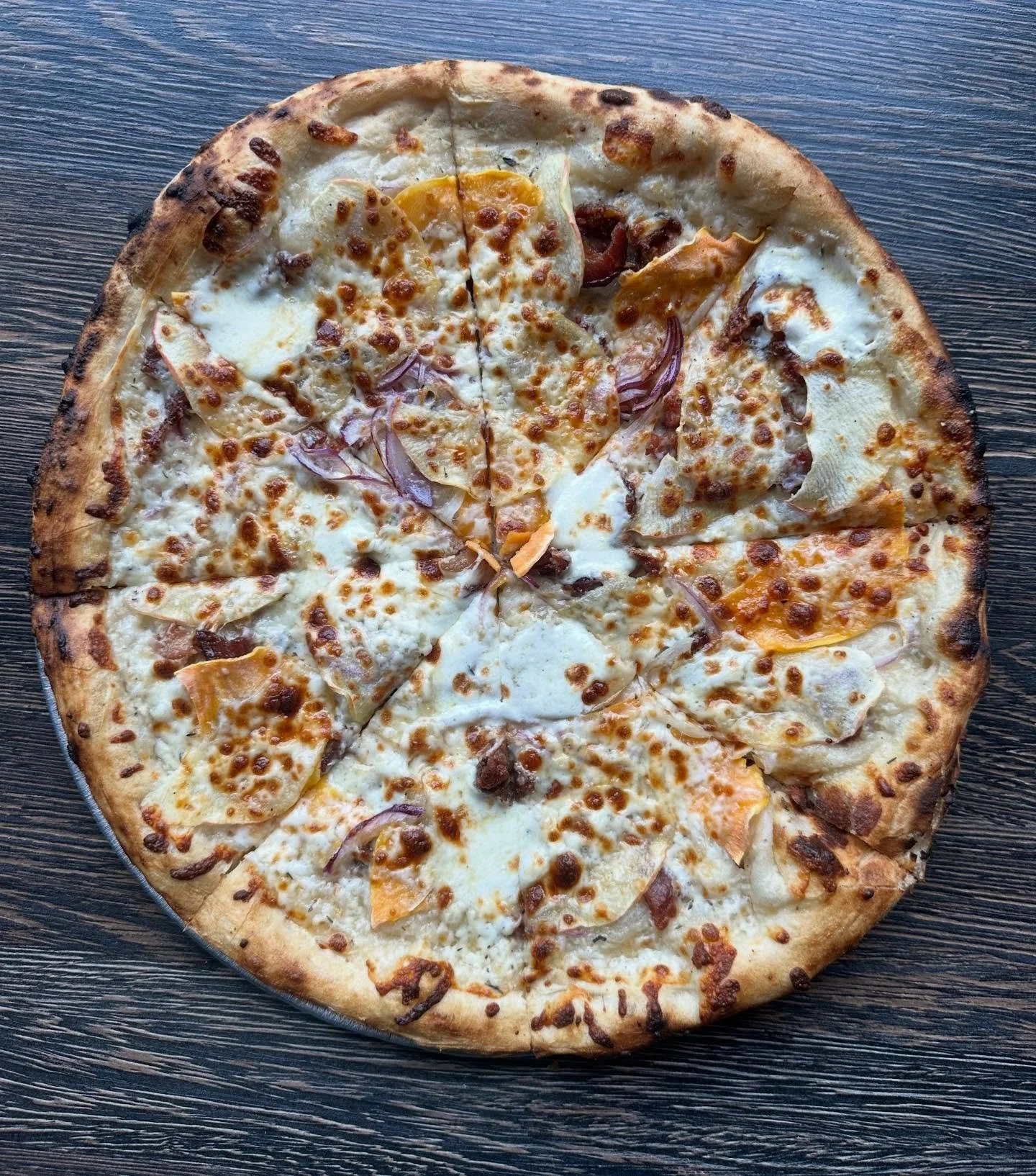 Happy Sunday! Join us for lunch 🍕

Sweet Potatoes, Apples, Bacon, Onions, Bleu Cheese, Mozzarella, Drizzled with Maple Syrup 🍁
.
.
.
.
#woodfiredpizza #pizzalovers #mybristolborough #seasonalspecials