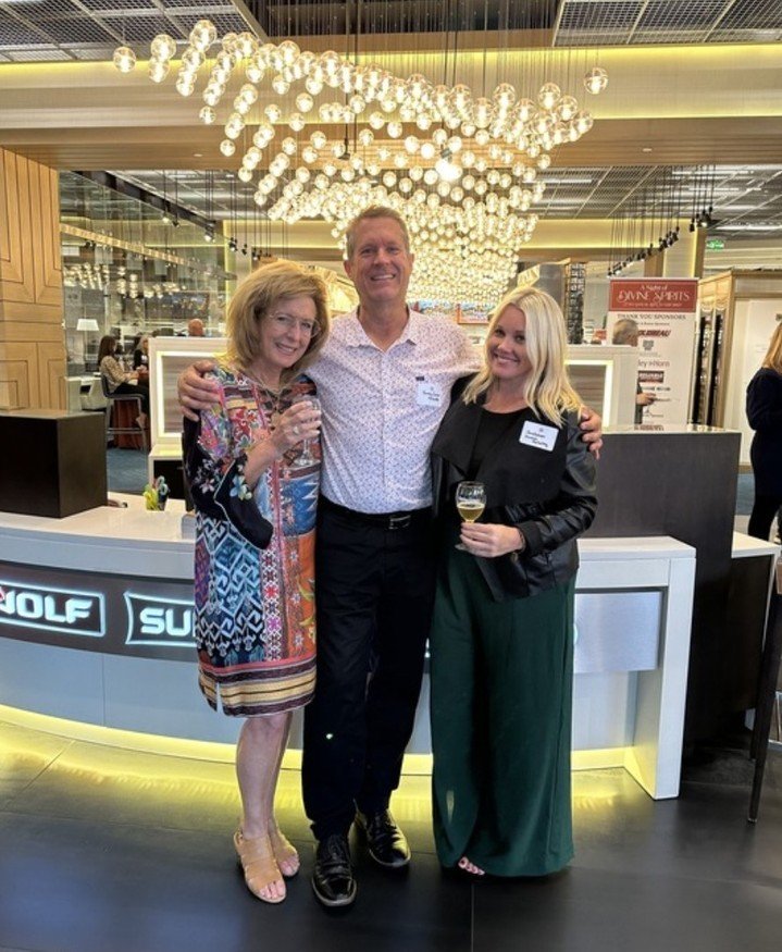 Cheers to &quot;A Night of 𝒟𝑒𝓋𝒾𝓃𝑒 𝒮𝓅𝒾𝓇𝒾𝓉𝓈&quot;! 🥂 The KM team had a lovely team at the 27tn annual fundraiser for @ca.homebuilding.foundation's BITA program last night at the @subseroandwolf showroom, hosted by @biaorangecounty.

Stand