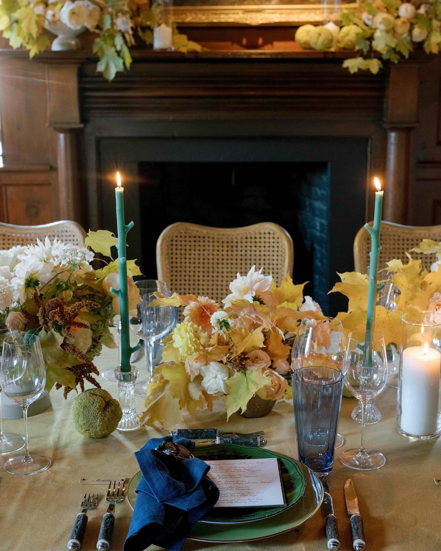 Thanksgiving may revolve around tradition, but you know I&rsquo;m never one to serve up what&rsquo;s expected. Peep the pops of cobalt and forest green in the midst of foraged foliage, moody candlelight, and fabulous fall florals at our team Friendsg