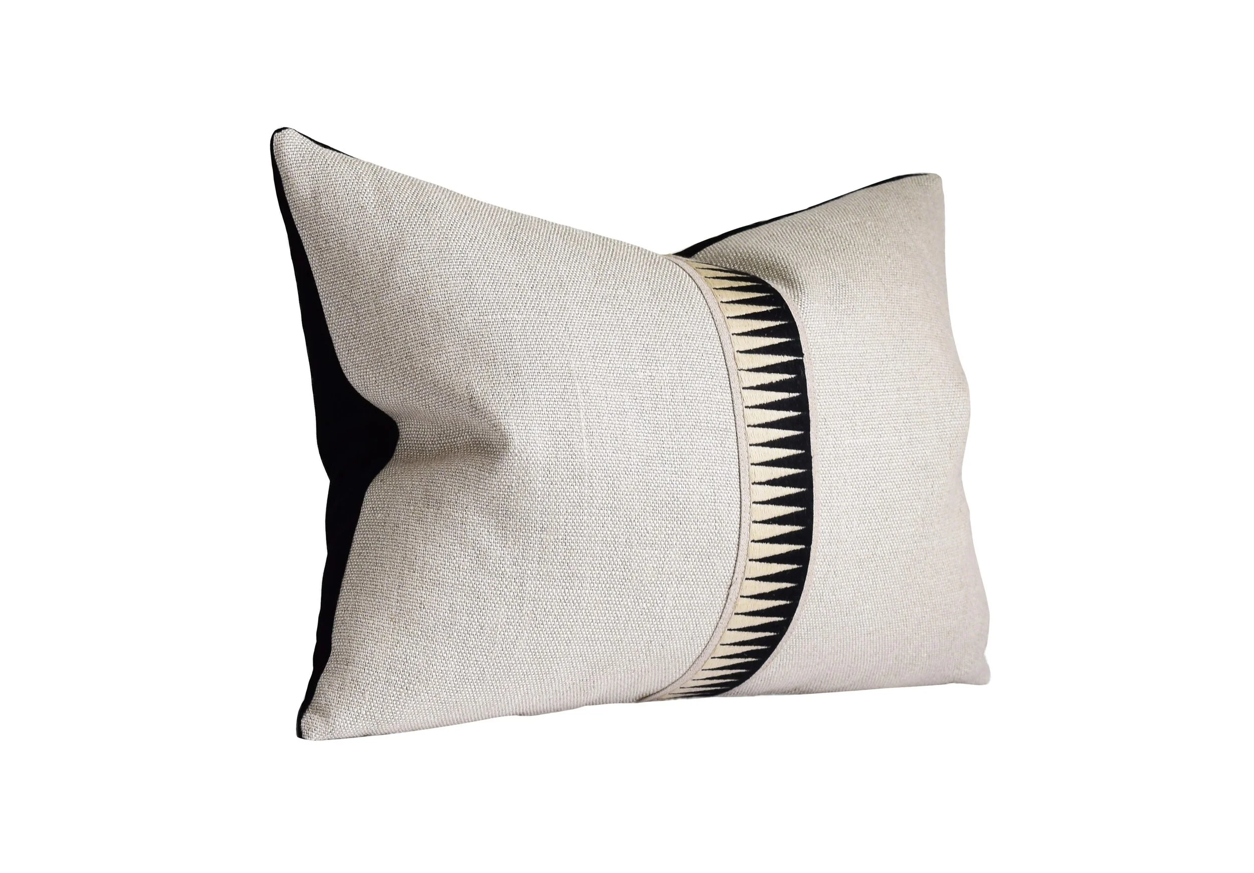 Pair of Giorgio Linen Bravado Tape-Noir Throw Pillows