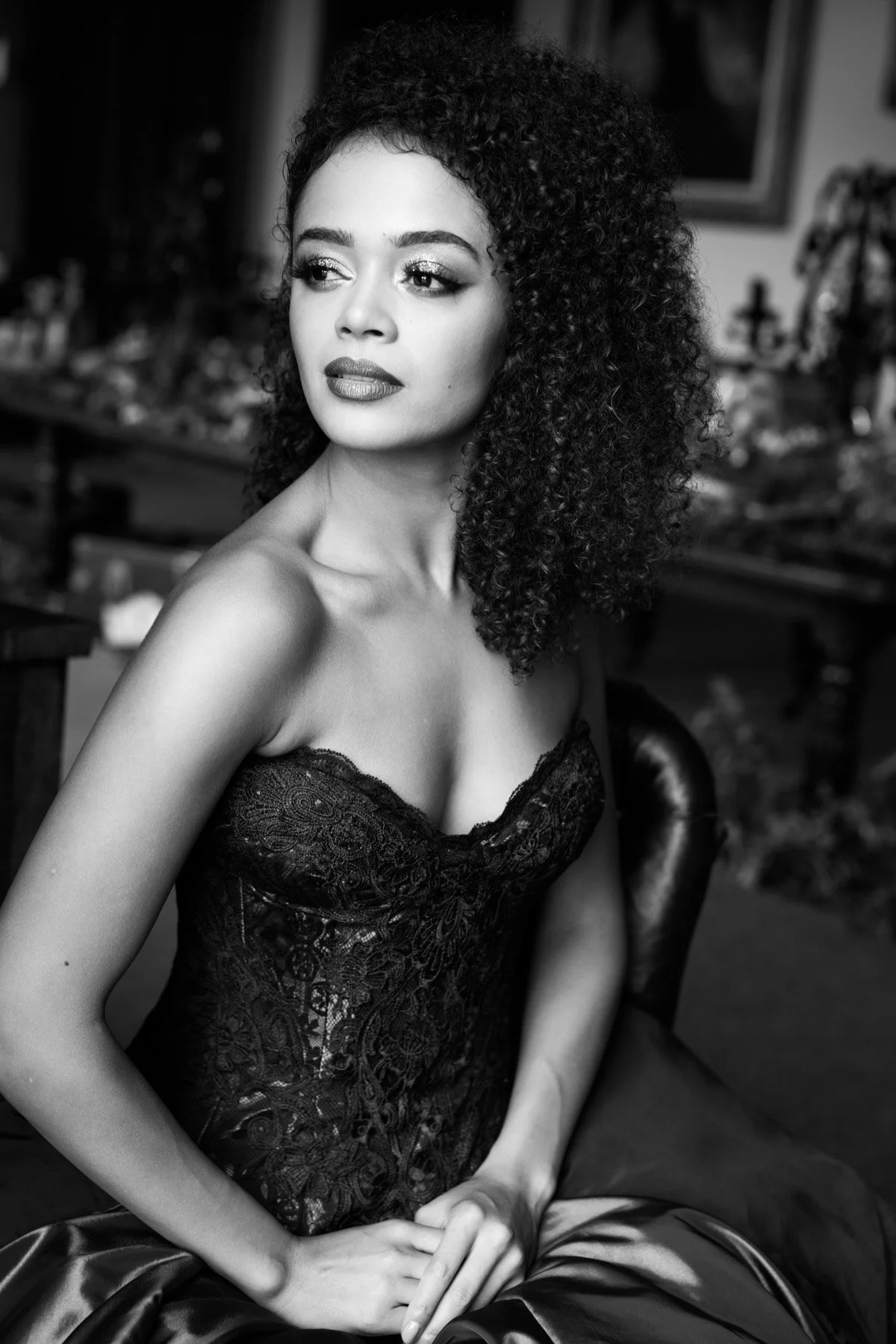 Elegant boudoir photography