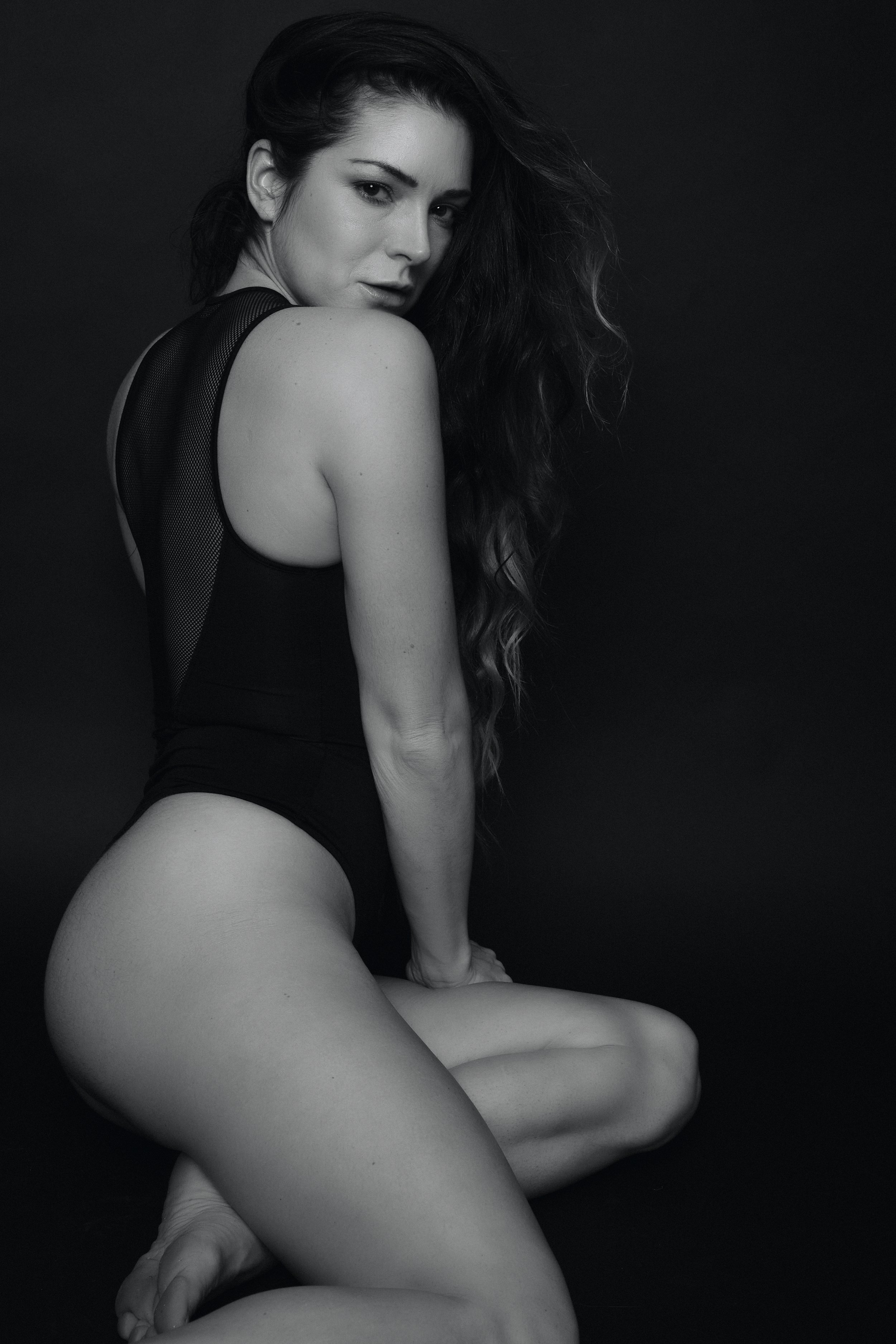 Noir Indulgence Boudoir Photo session London
