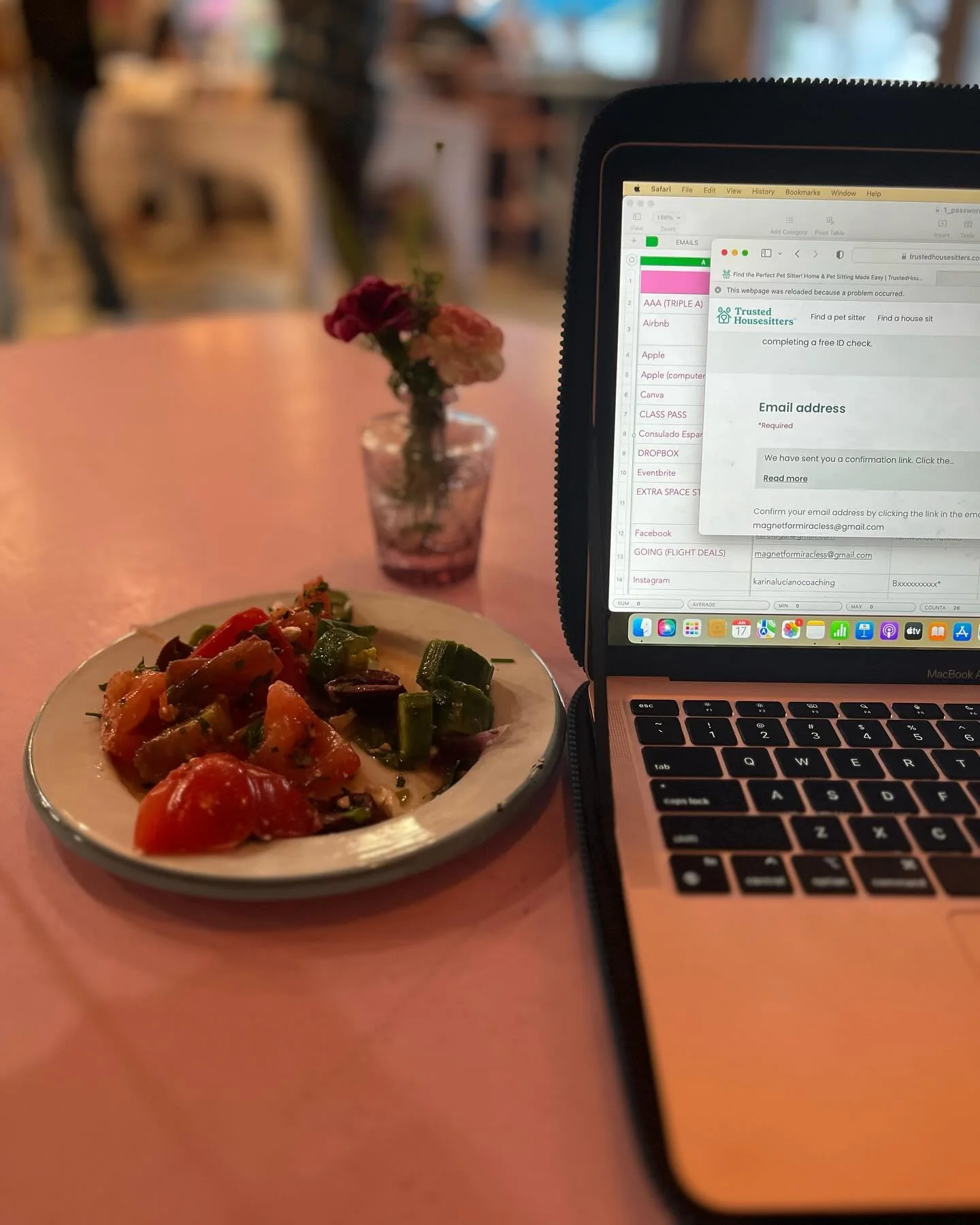 What is the thing you are most passionate about?
🙌
For me is growth, growth mindset. Authenticity, health, being my own boss, understanding my values and how I want to be of service in the world.
👇
Getting my days and visions organized and in paper