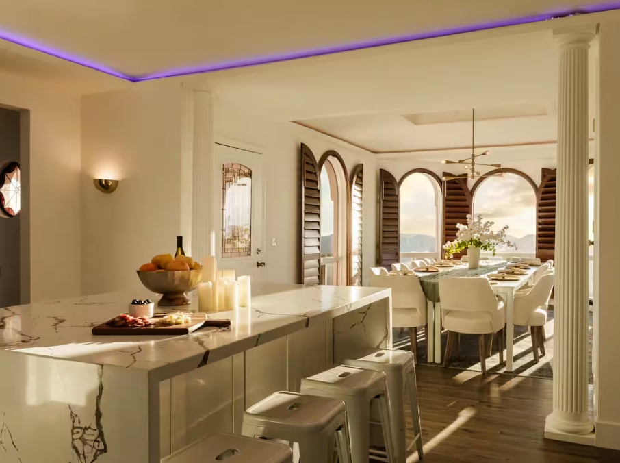 Dining 2..png