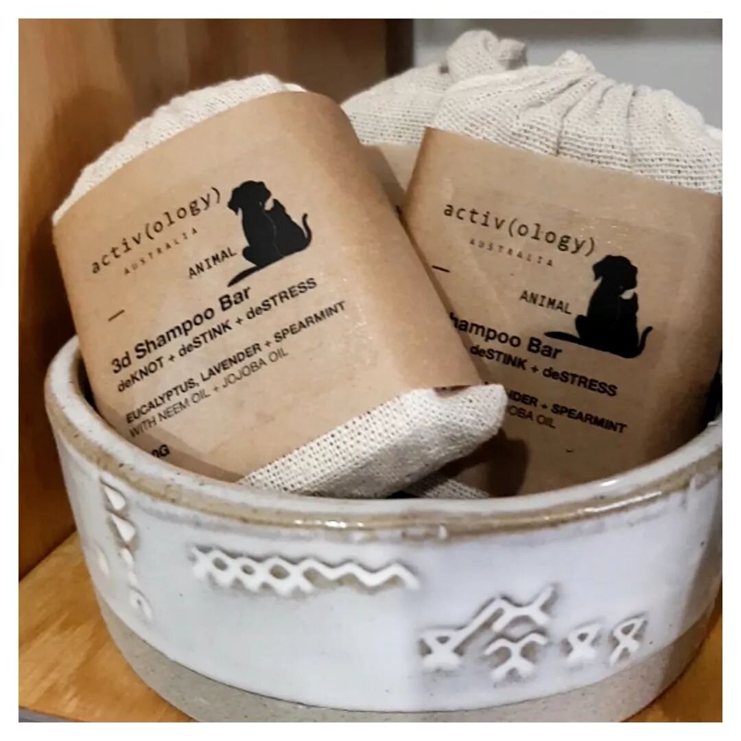 Naturally repel insects from your gorgeous furbaby with activ(ology) 3d Animal Shampoo Bar!  With sneaky neem oil to remove those creepy crawlies &amp; to nourish you baby's skin &amp; coat.  Plus, a bespoke blend of essential oils makes bath time ca