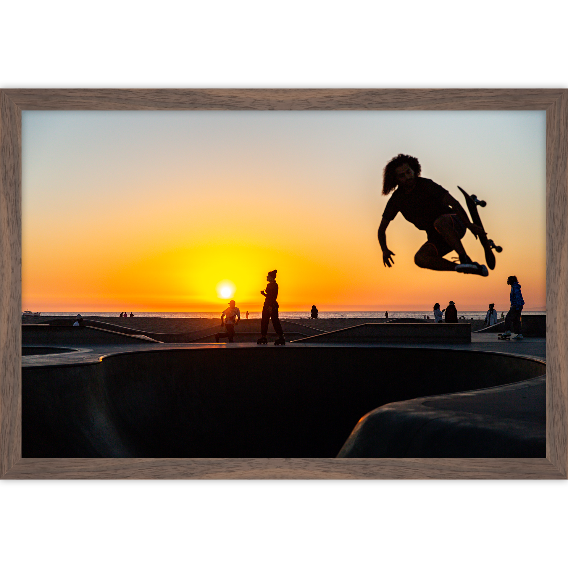 framed-print_horiz_walnut.png