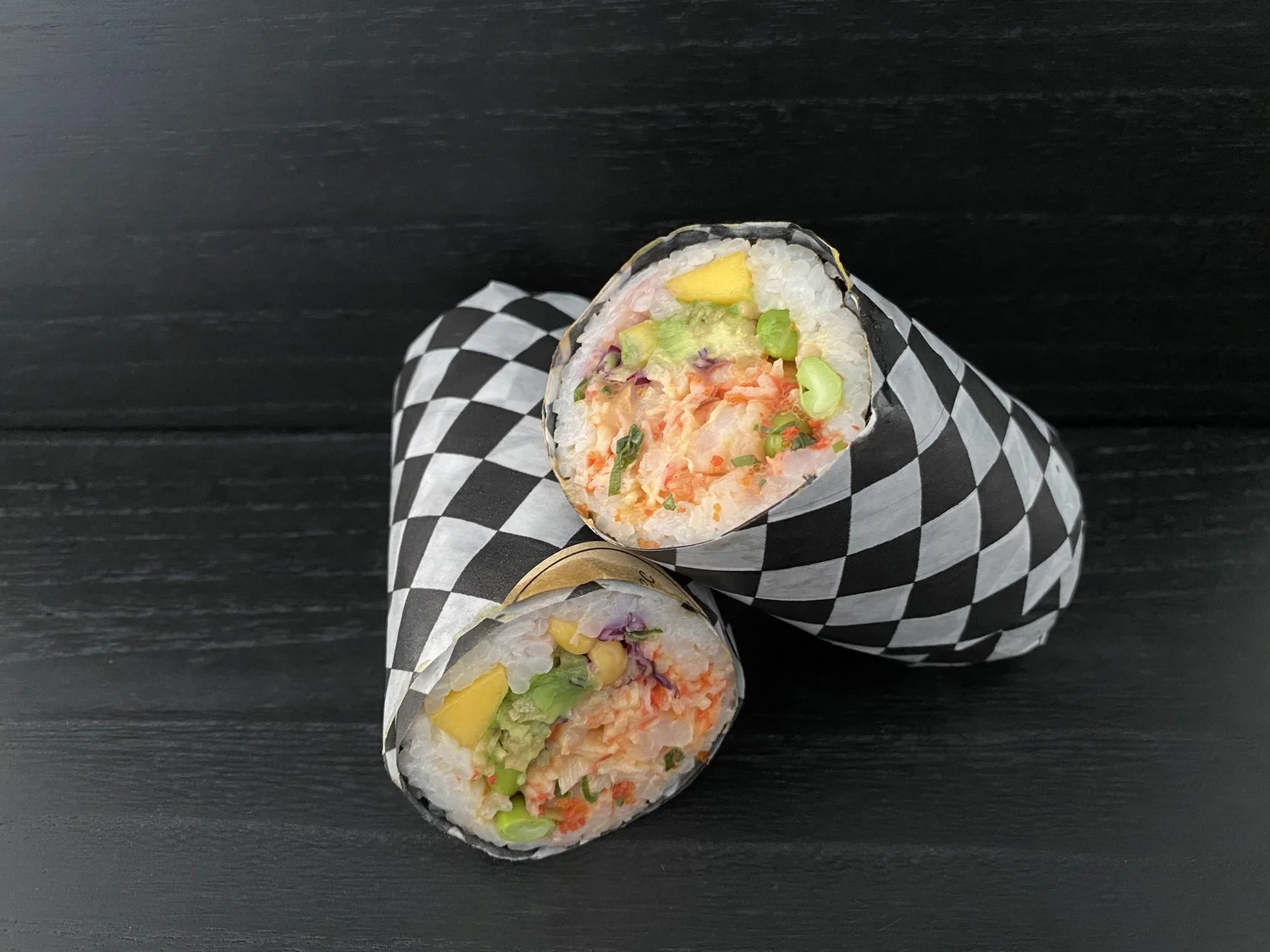 Sushi burrito à la crevette épicée