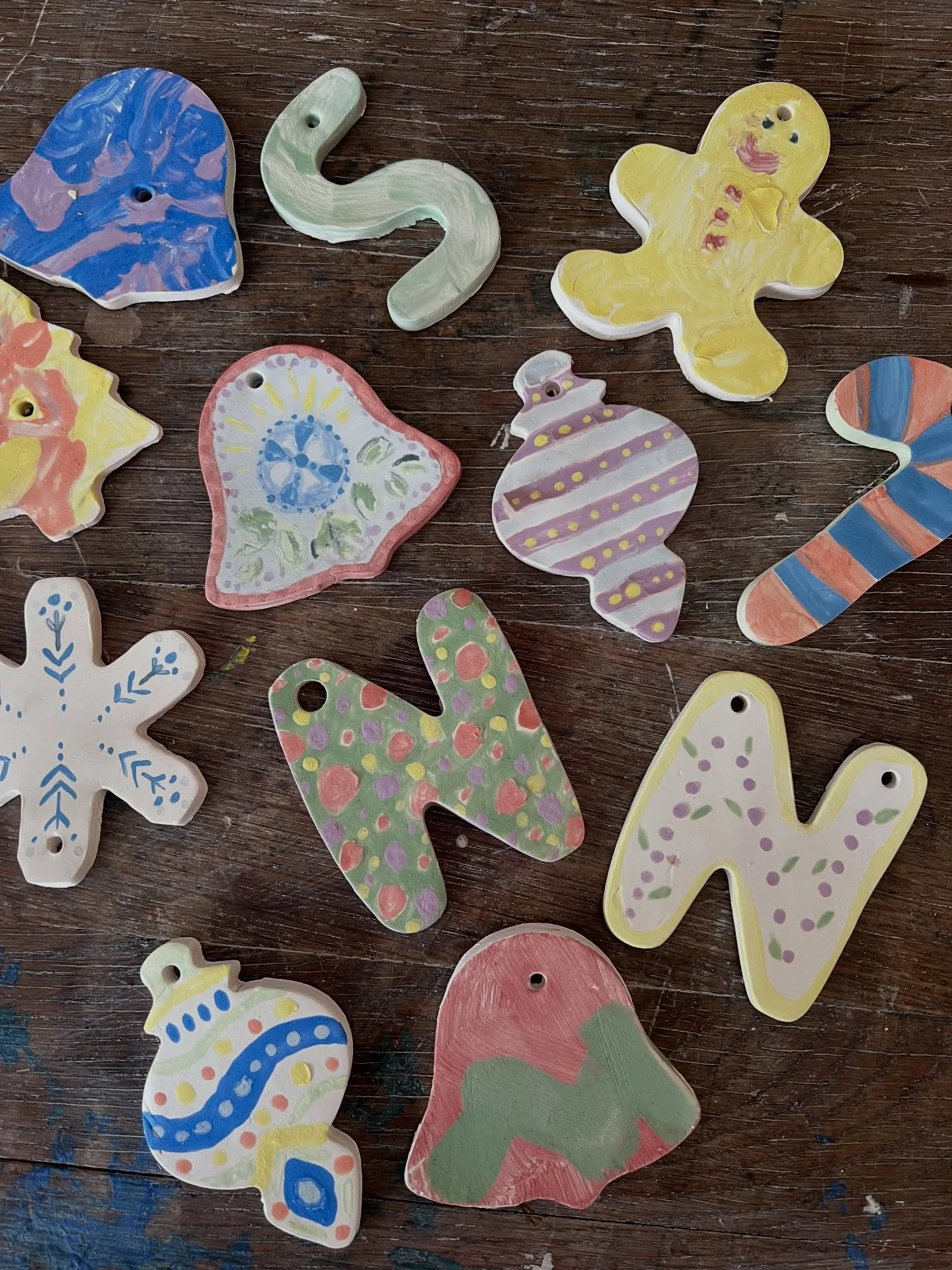 Shop Late in Washburn 12/10! Roses will be open until 6 pm on Dec 10th &mdash; stop in for a chance to win discounts on paint your own items, or a voucher towards a gallery purchase! 

Make-your-own ornaments will also be available, free with any pur