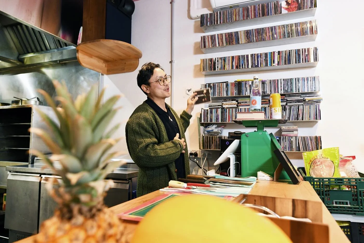 Shooting a case study for the Silver Chef Co that provides access to funds for essential equipment in the hospitality industry #editorial #melbournephotographer #editorialphotographer @silverchefau #yangthai #waxflower #naturalphotography #stkilda #t