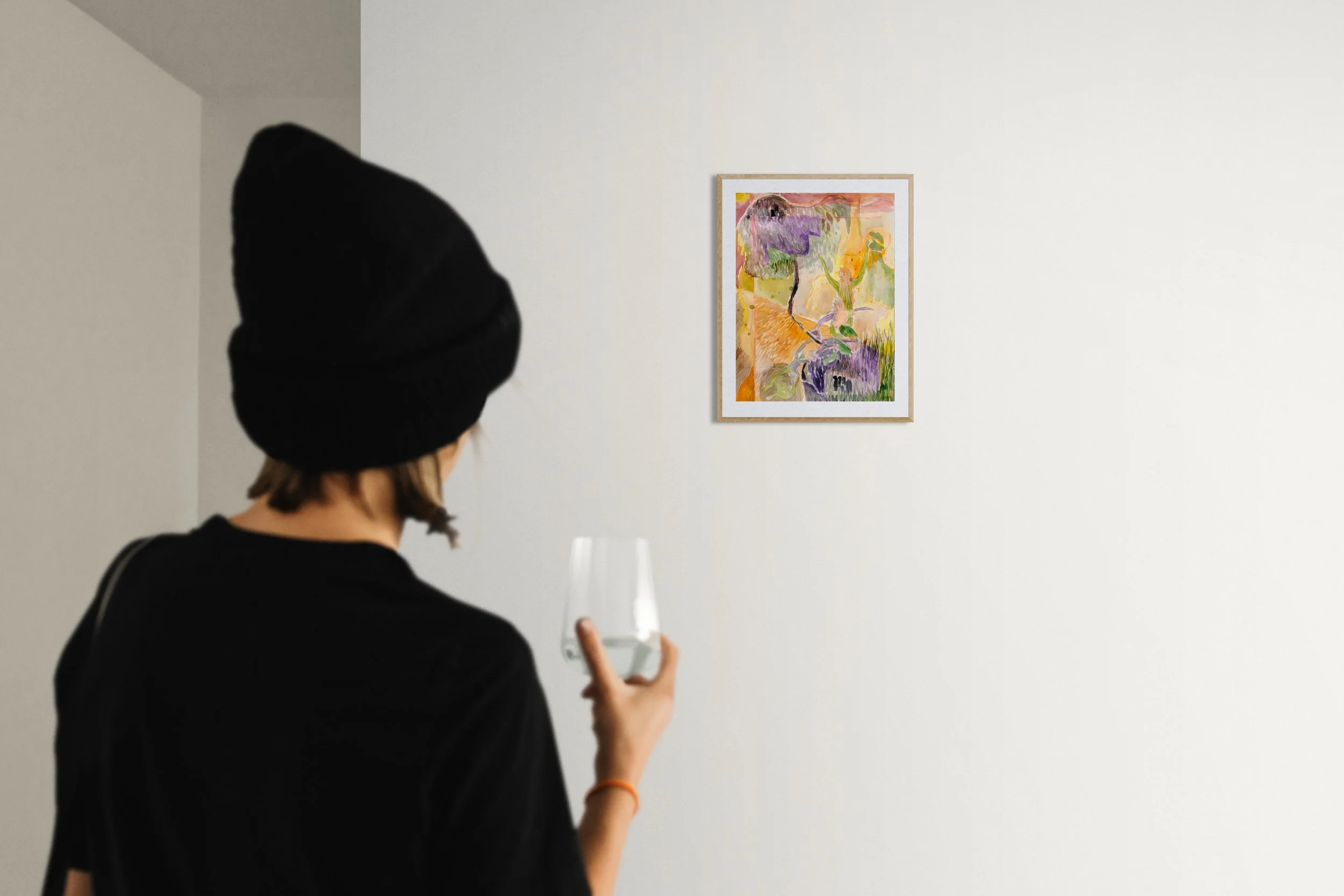 close-up-of-a-woman-next-to-a-gallery-wall (6).jpeg