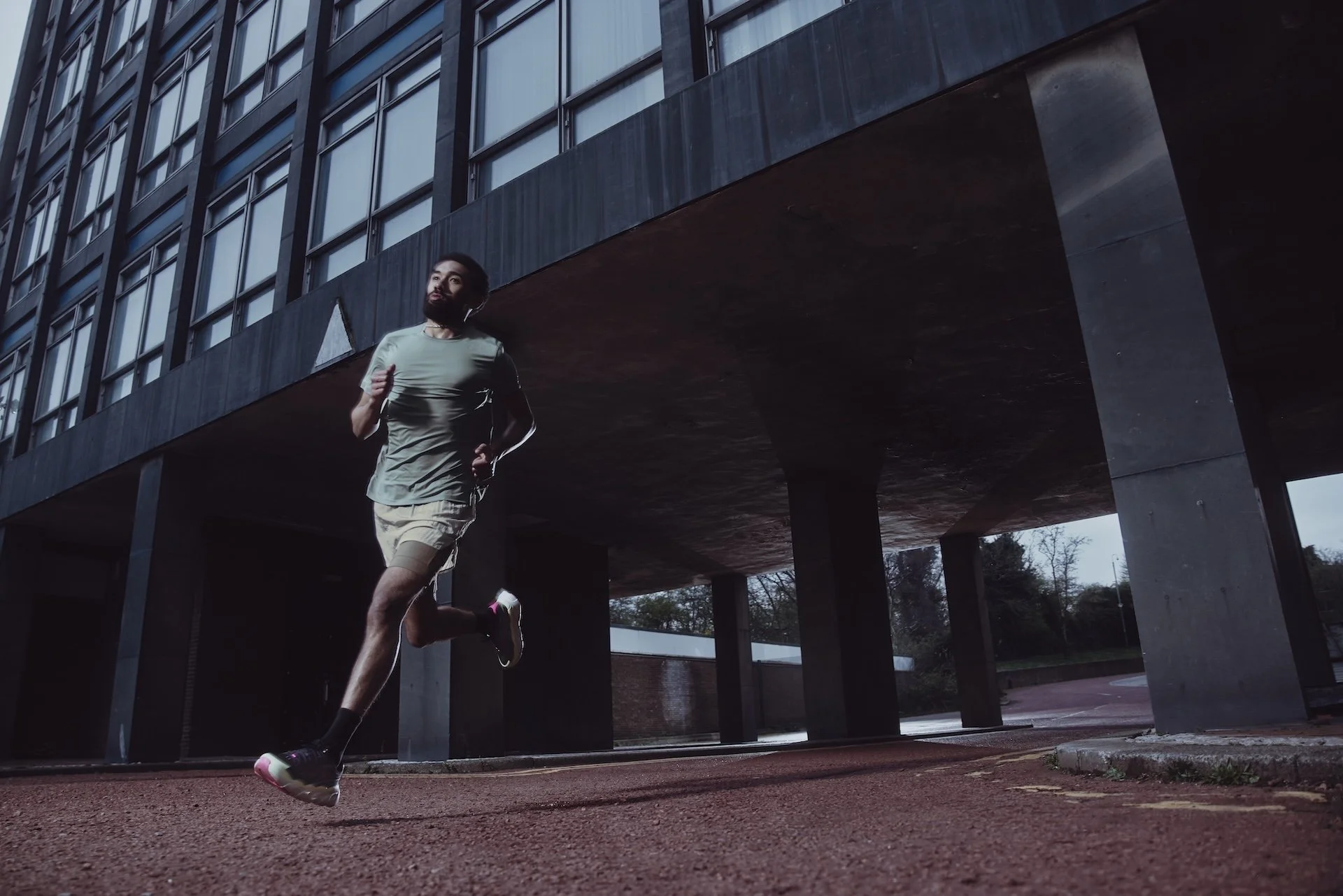 FW26_Q3_RUN_DTCmens_001.jpg