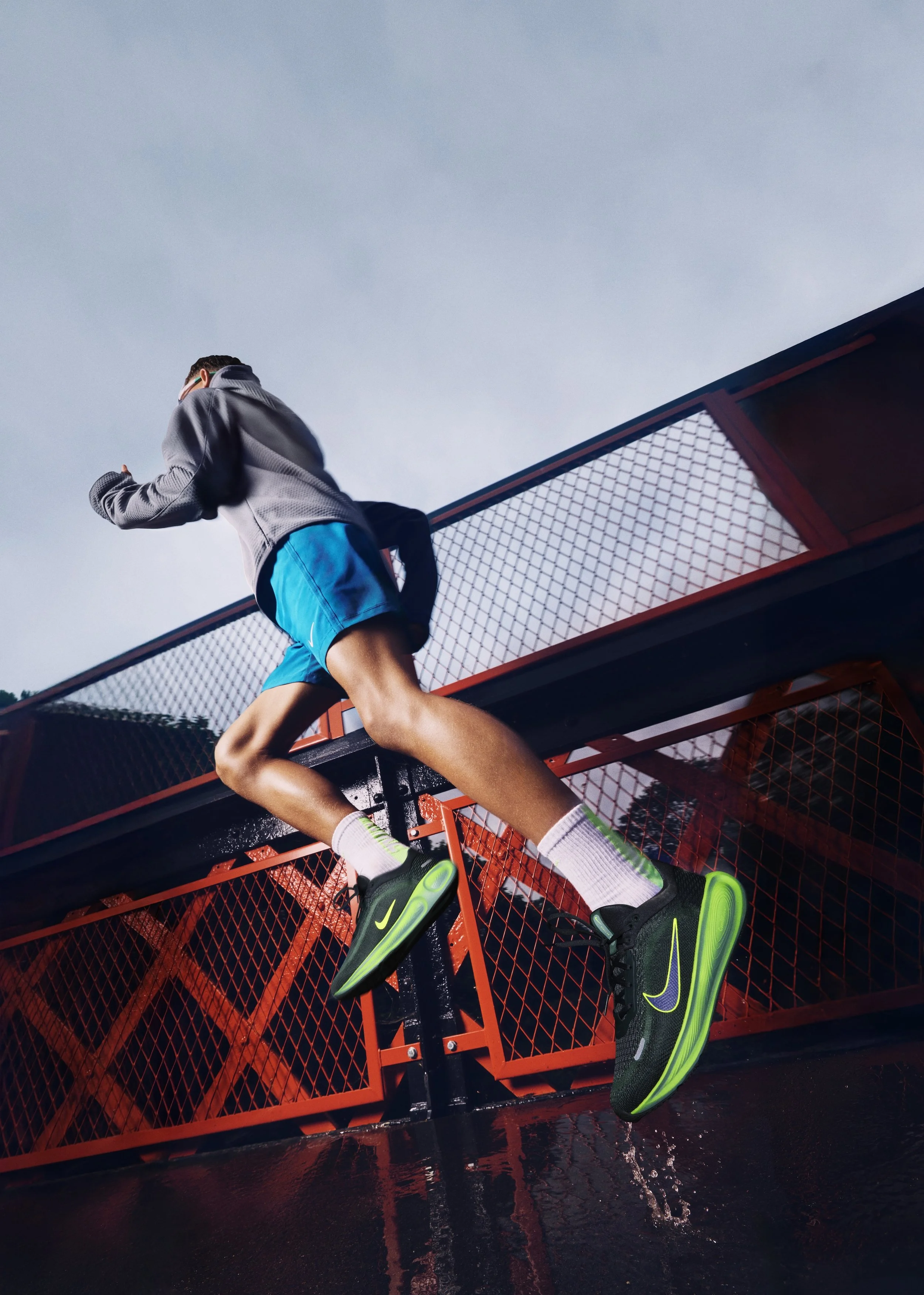 NIKE_KIDS_HO25_STELLAR_Ride_SJ_CASPIAN_TERTIARY_0143_without blur copy.jpg