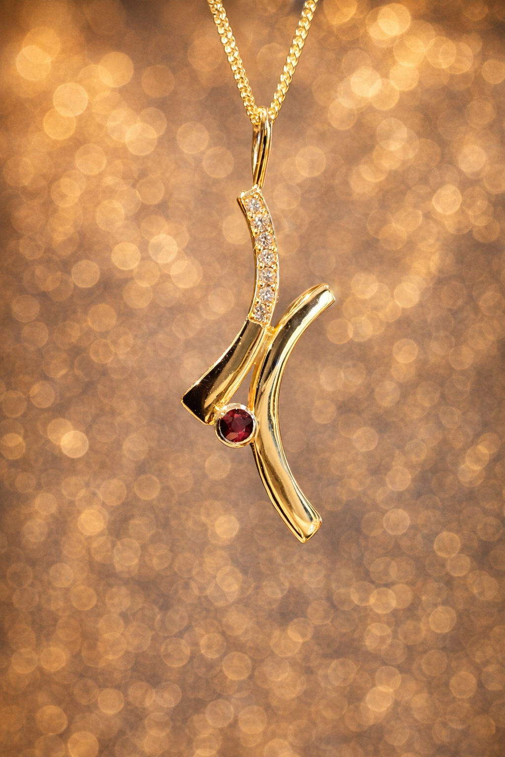 Enhanced gold pendan.png