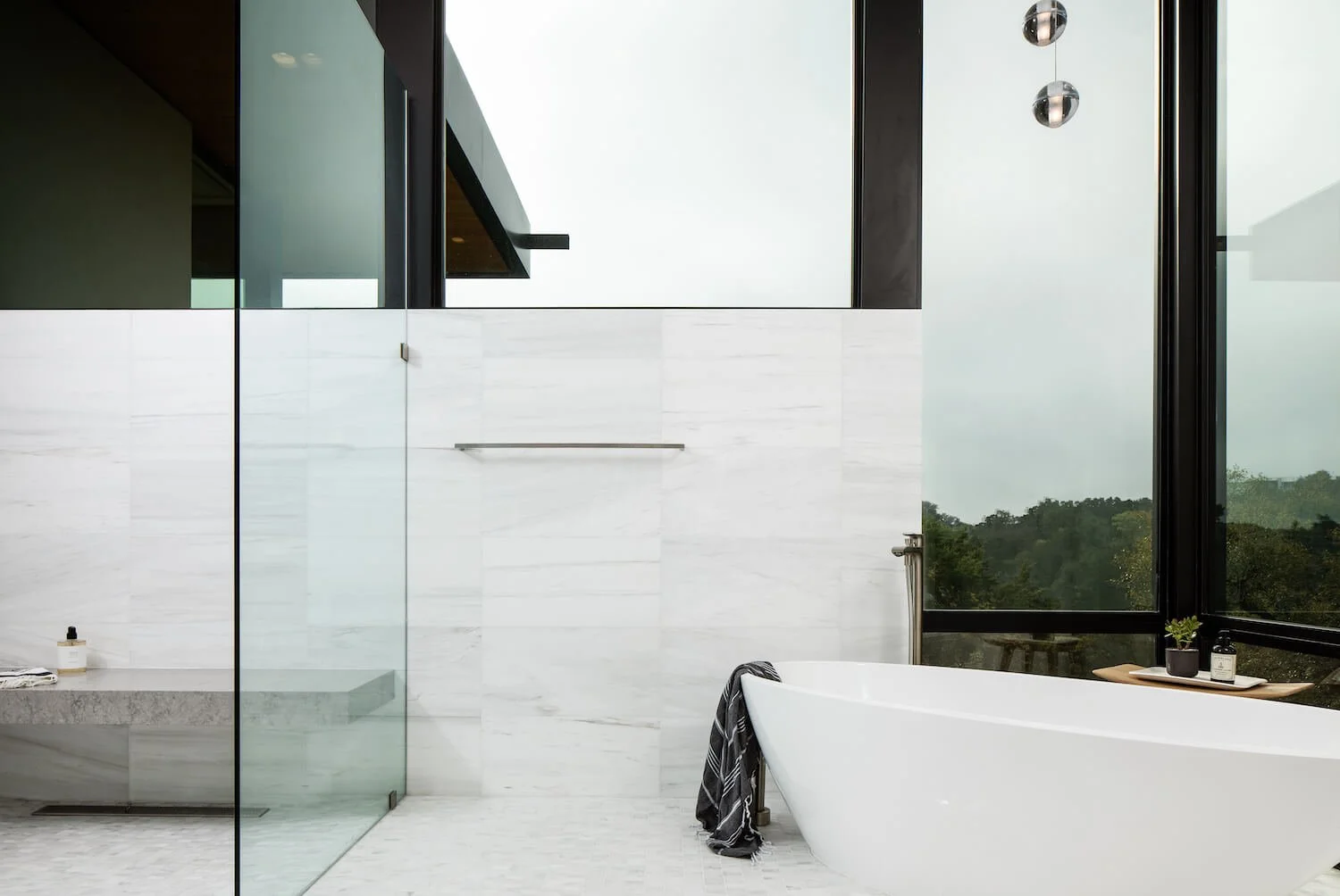 Westlake-Haven-Master-Bathroom-Tub.jpg
