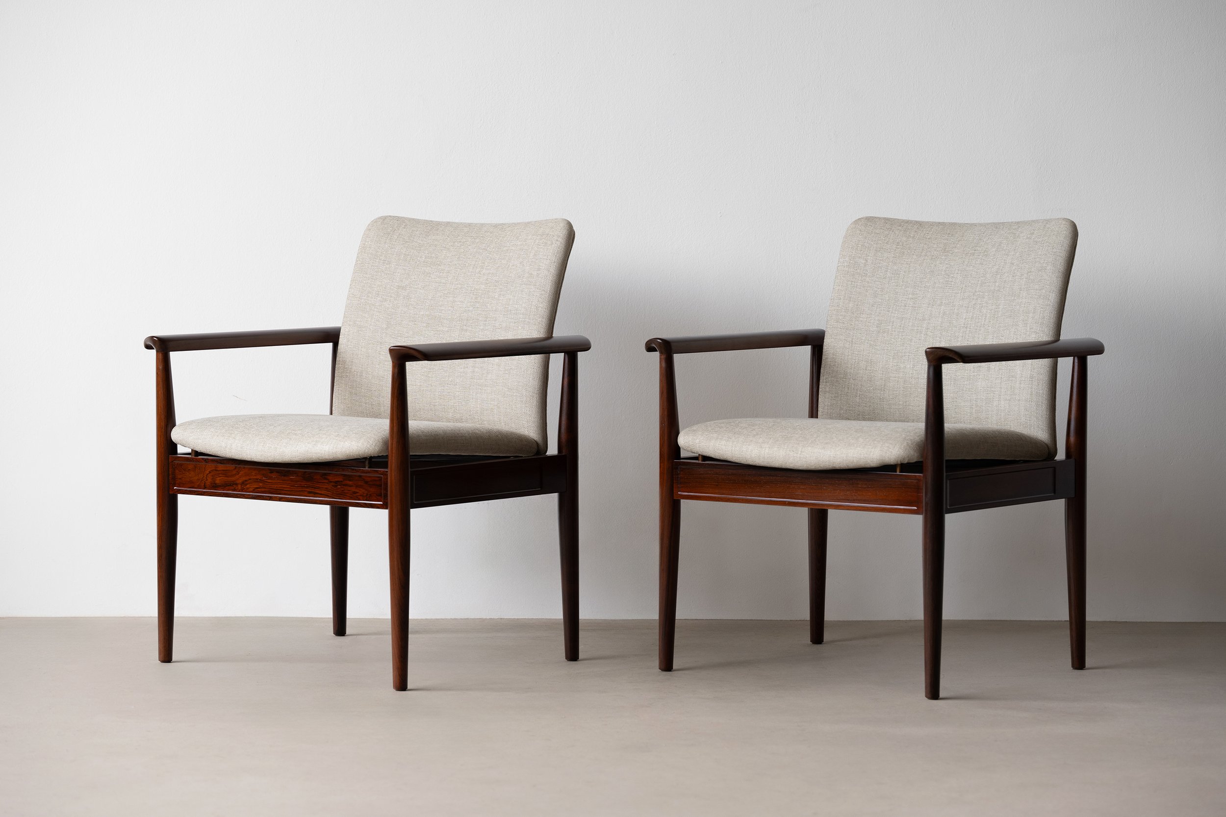 Finn Juhl 'Diplomat' armchairs