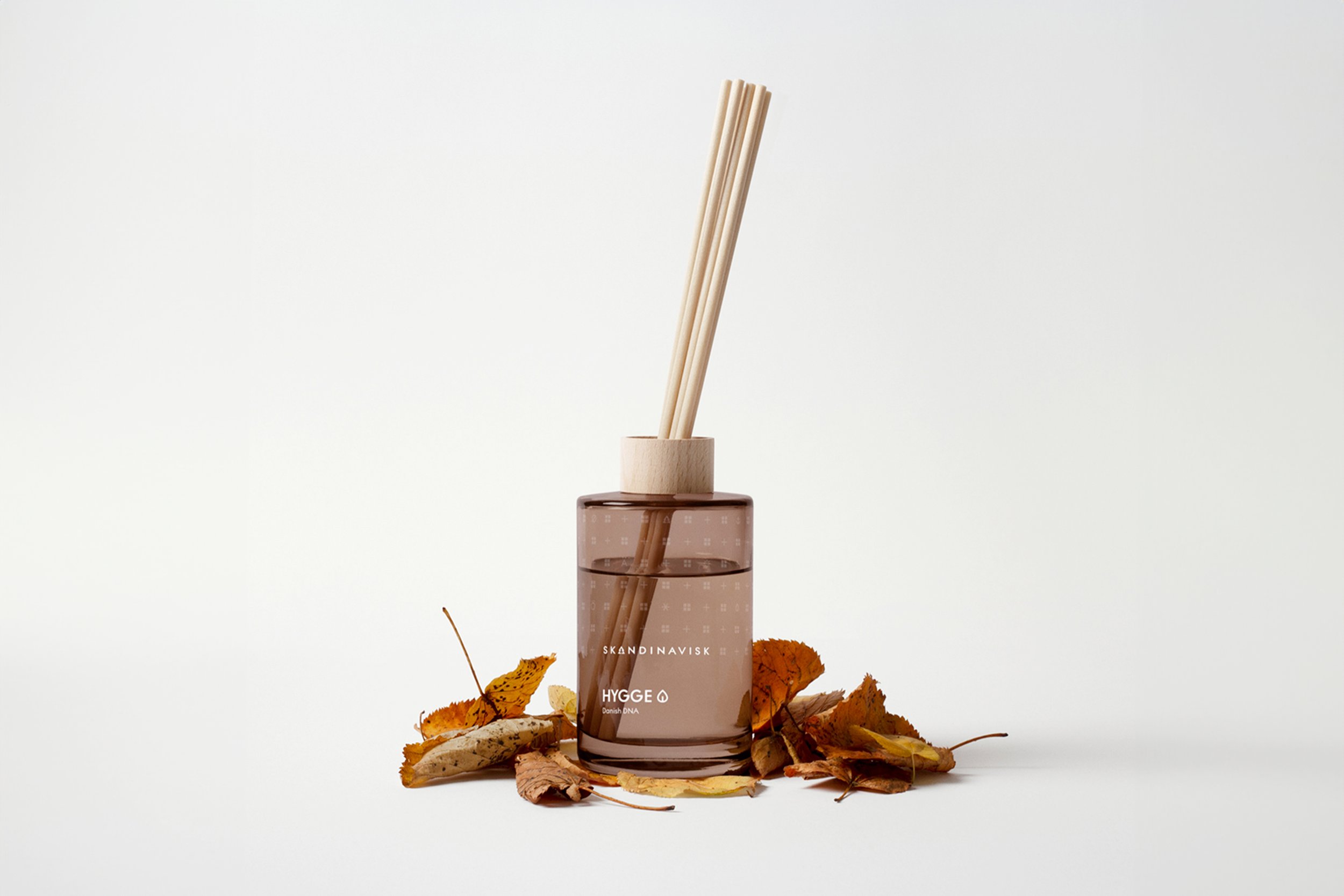 20320_120_STYLING_HYGGE_DIFFUSER_200ML_expanded.jpg