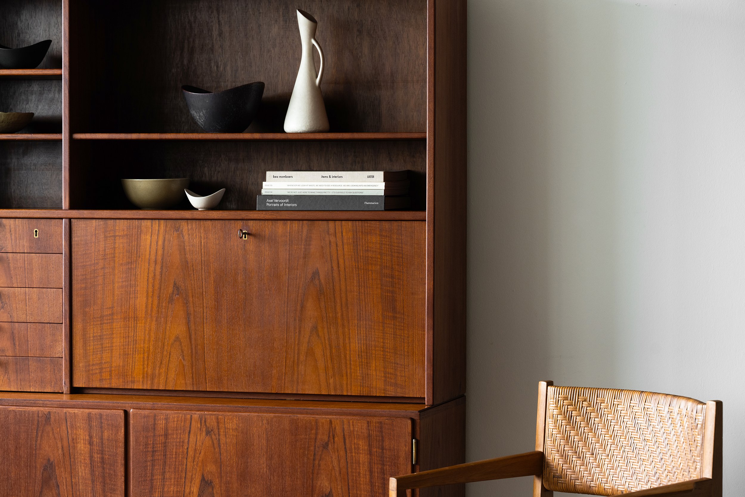 Carlo Jensen cabinet