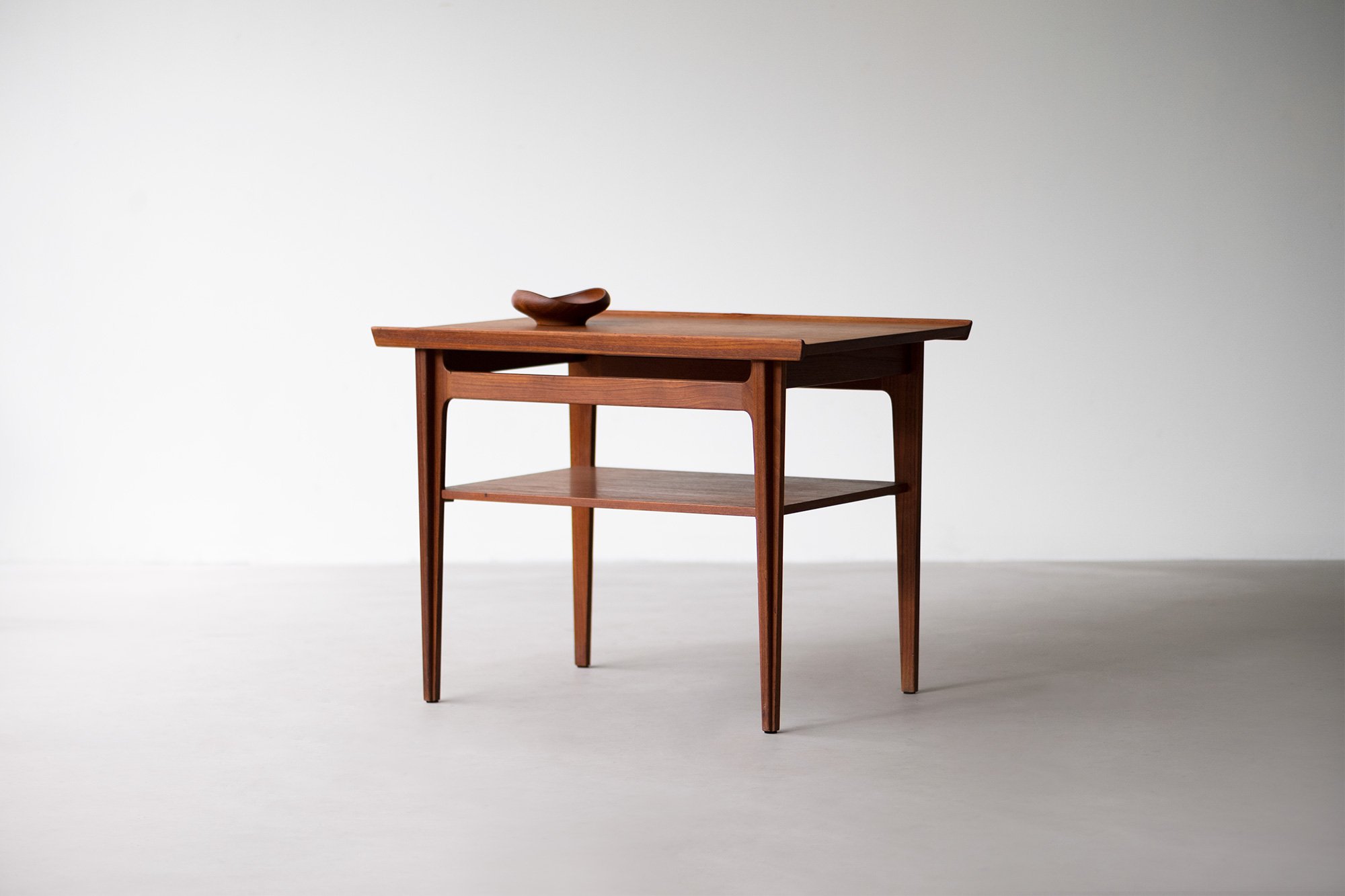 Finn Juhl 533 table