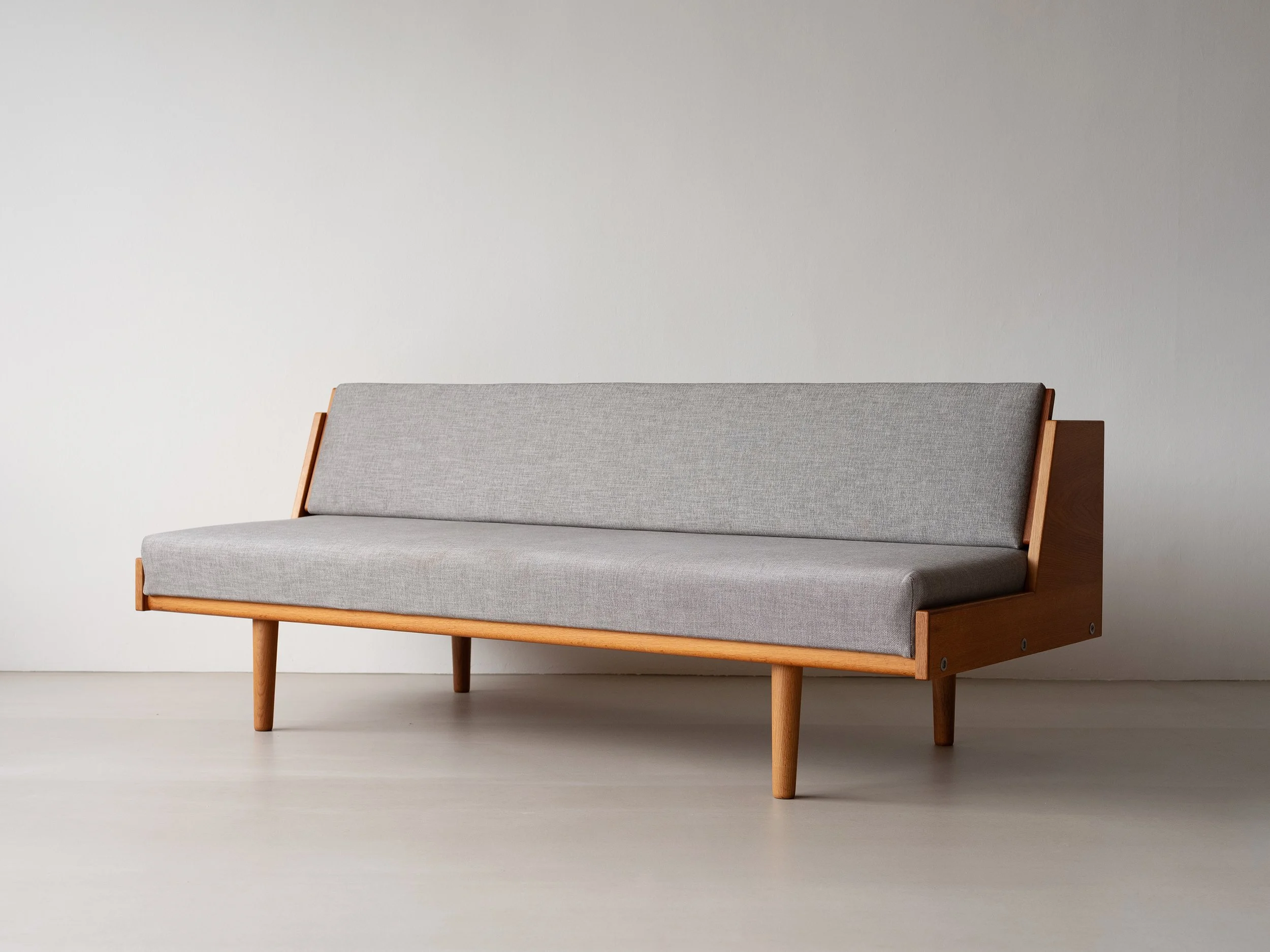 Hans J. Wegner GE 6 sofa daybed